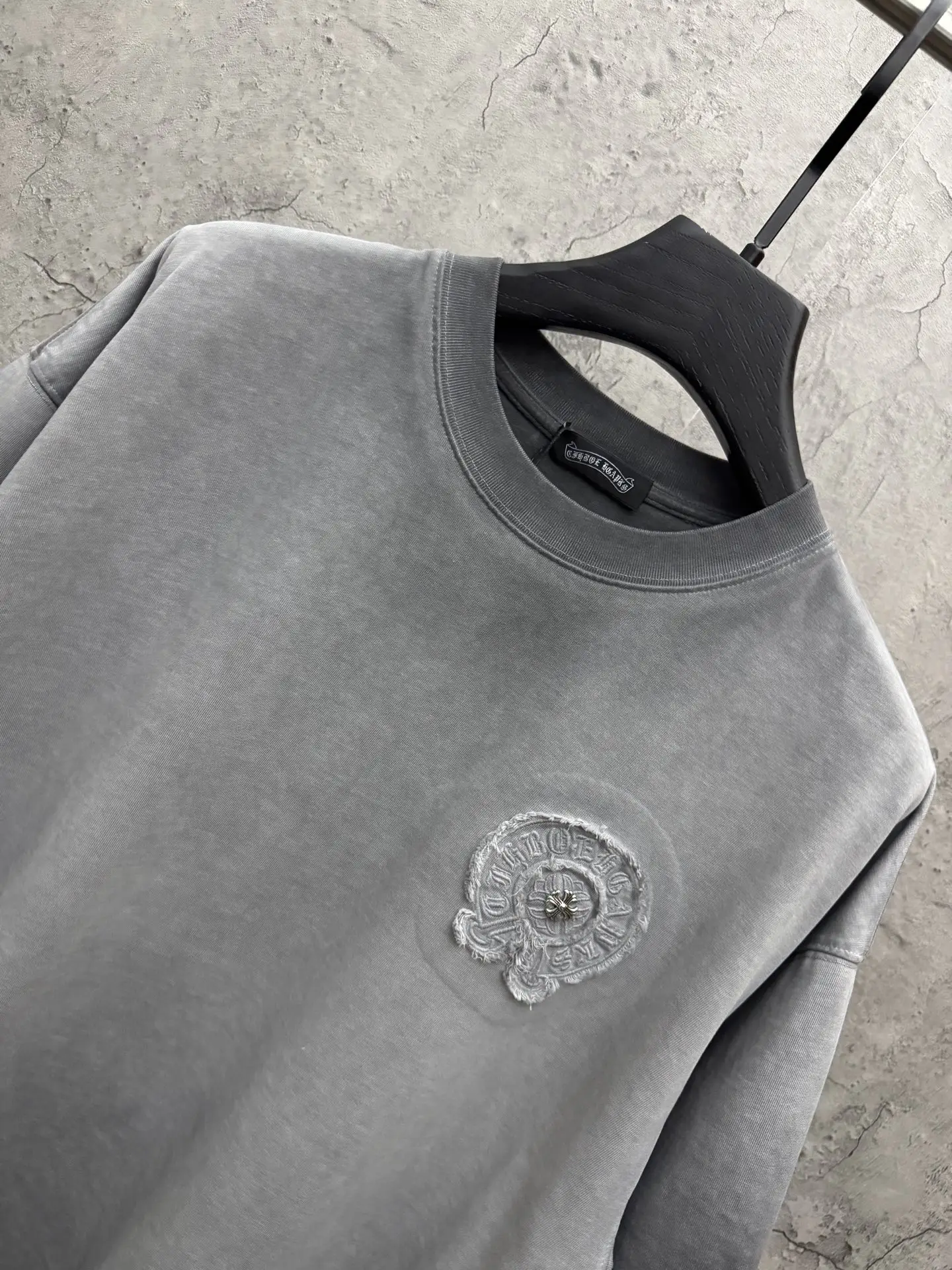 Embroidered Washed Cotton T-Shirt D17514369 — view 3