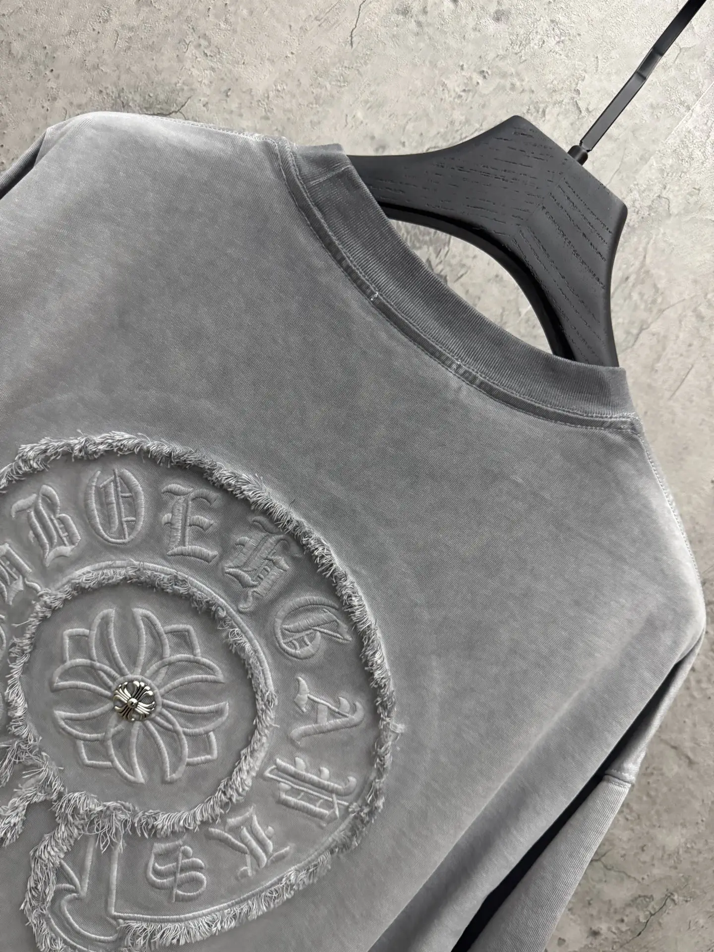 Embroidered Washed Cotton T-Shirt D17514369 — view 4