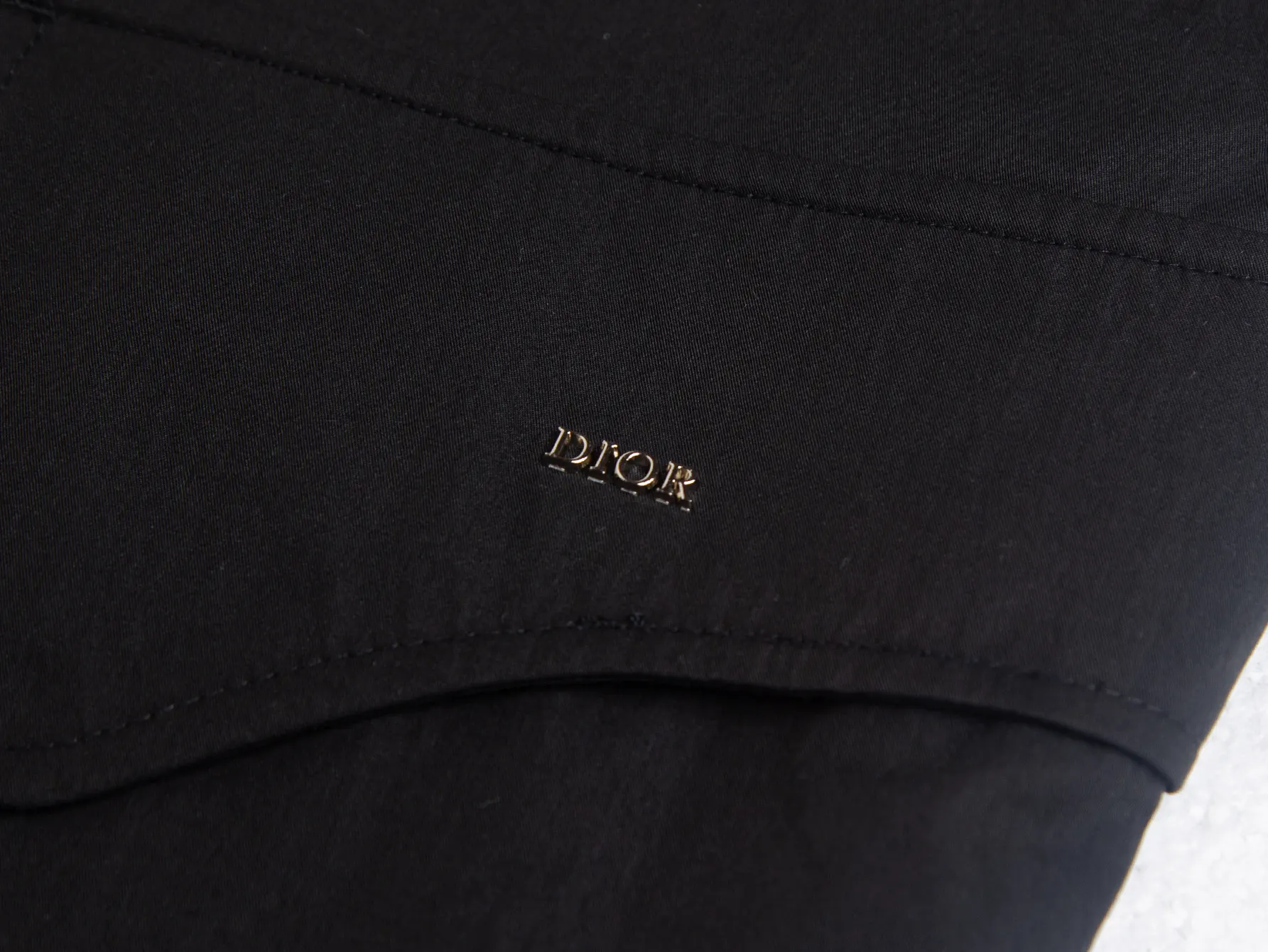 Logo-Embellished Cotton Cargo Shorts D17516290 — view 3