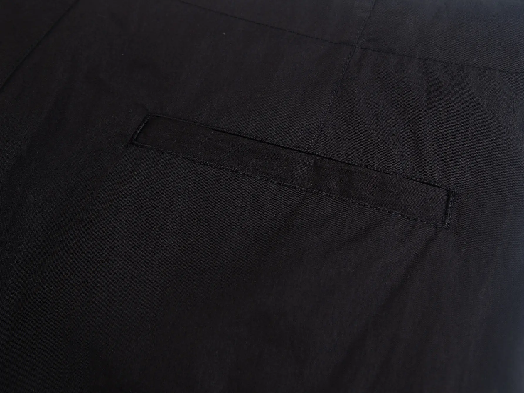 Logo-Embellished Cotton Cargo Shorts D17516290 — view 9