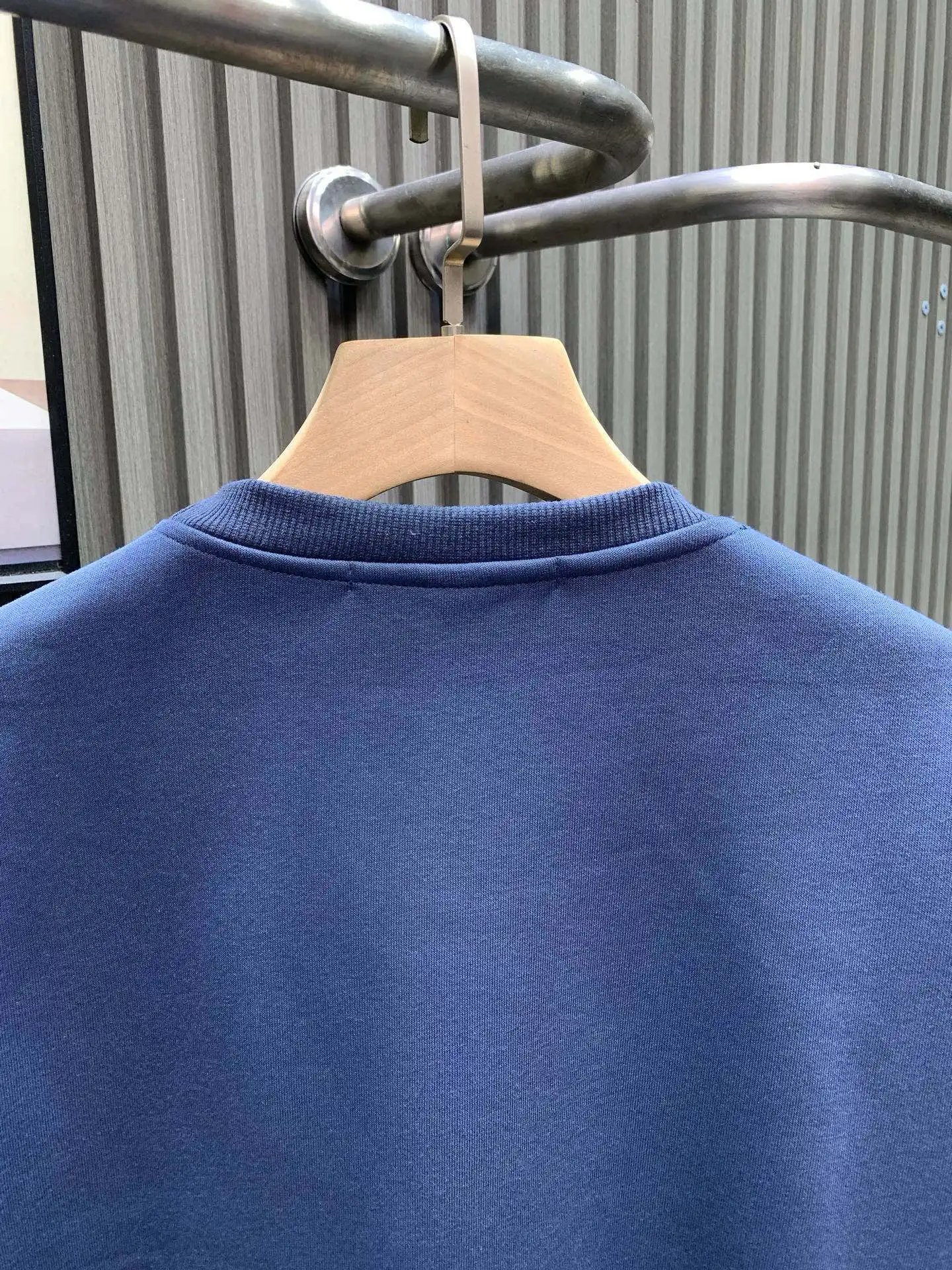 Graphic Print Fleece-Lined Sweatshirt D17514540 — view 4