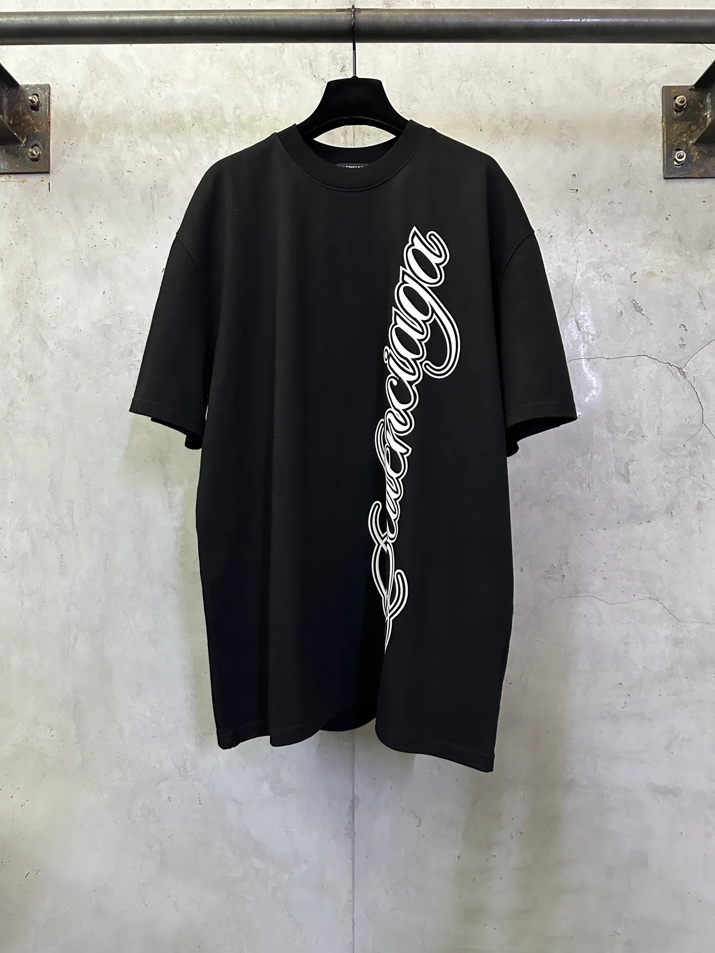 Cursive Logo Flocked Cotton T-Shirt D17511970