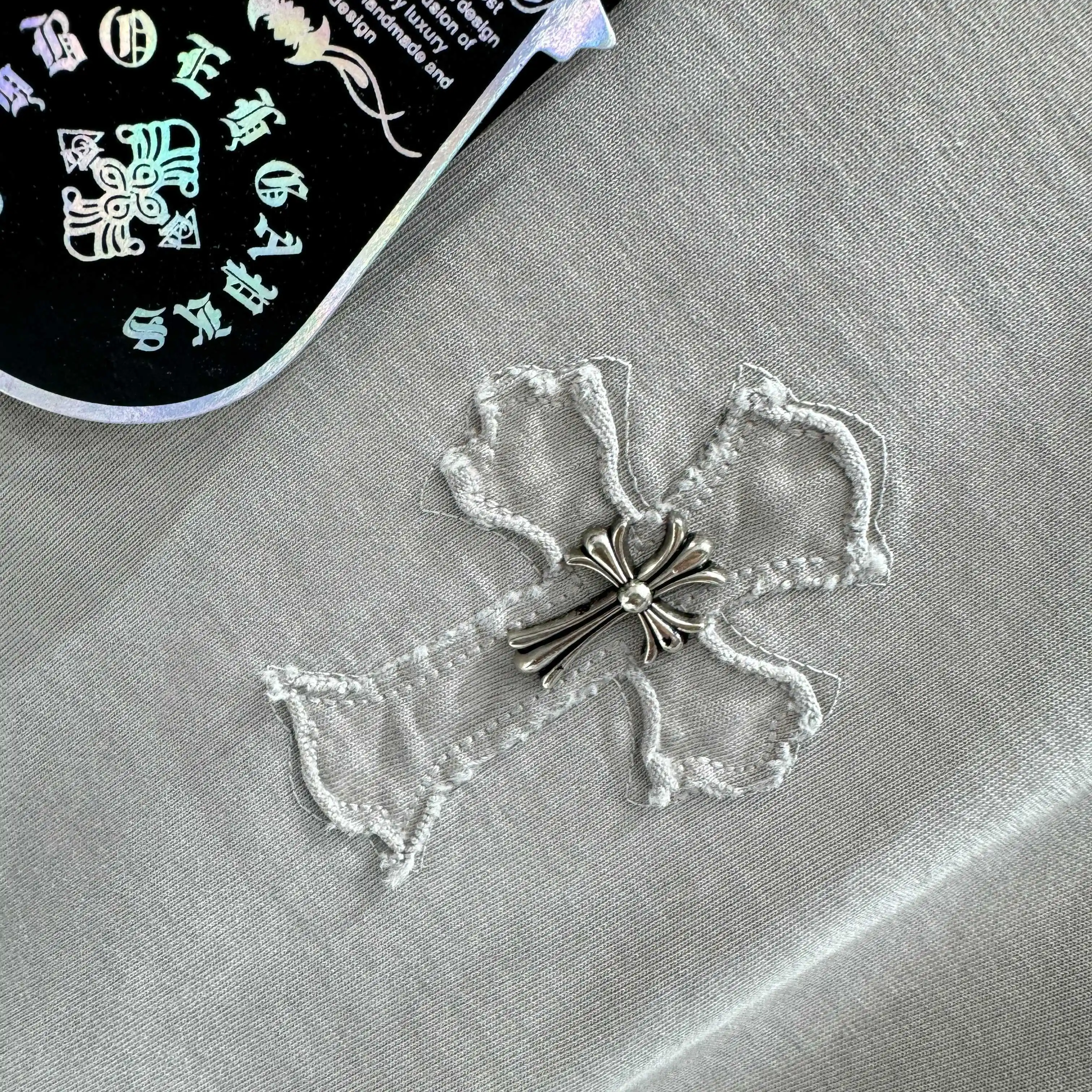 Embroidered Patch Acid-Wash T-Shirt D18014236 — view 8