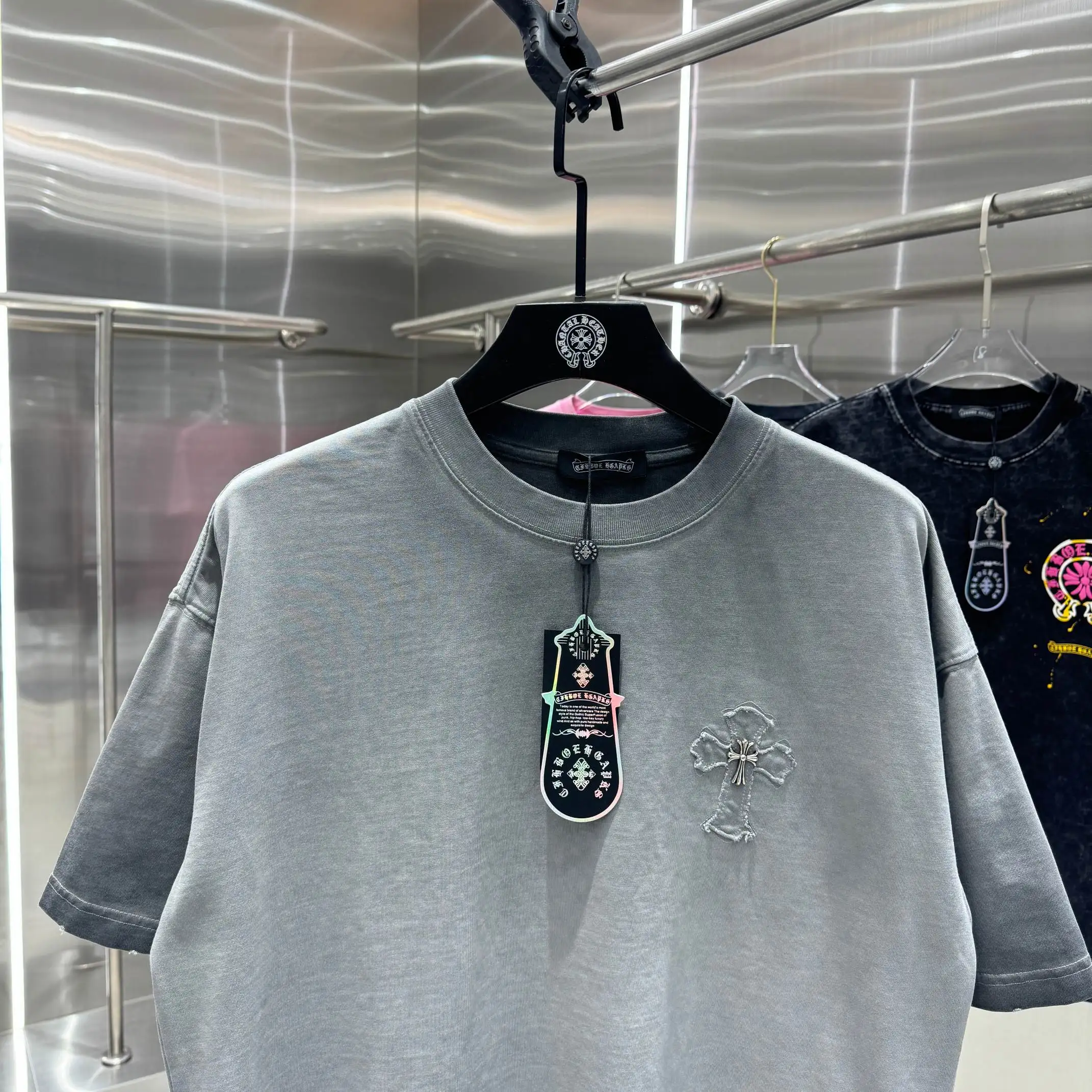Embroidered Acid-Wash Cotton T-Shirt D18014240 — view 6