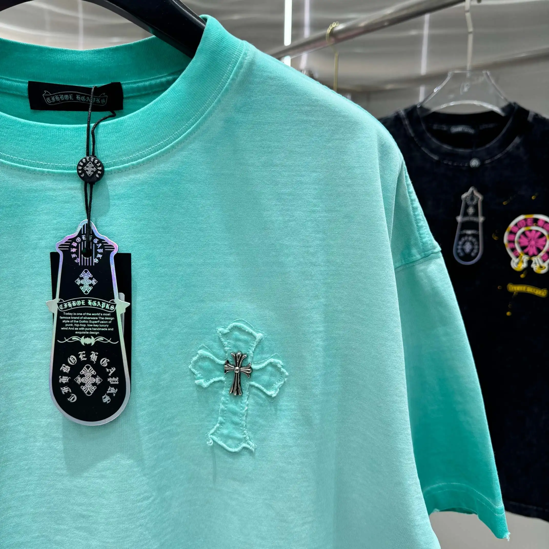 Acid-Wash Embroidered Patch T-Shirt D18014238 — view 7