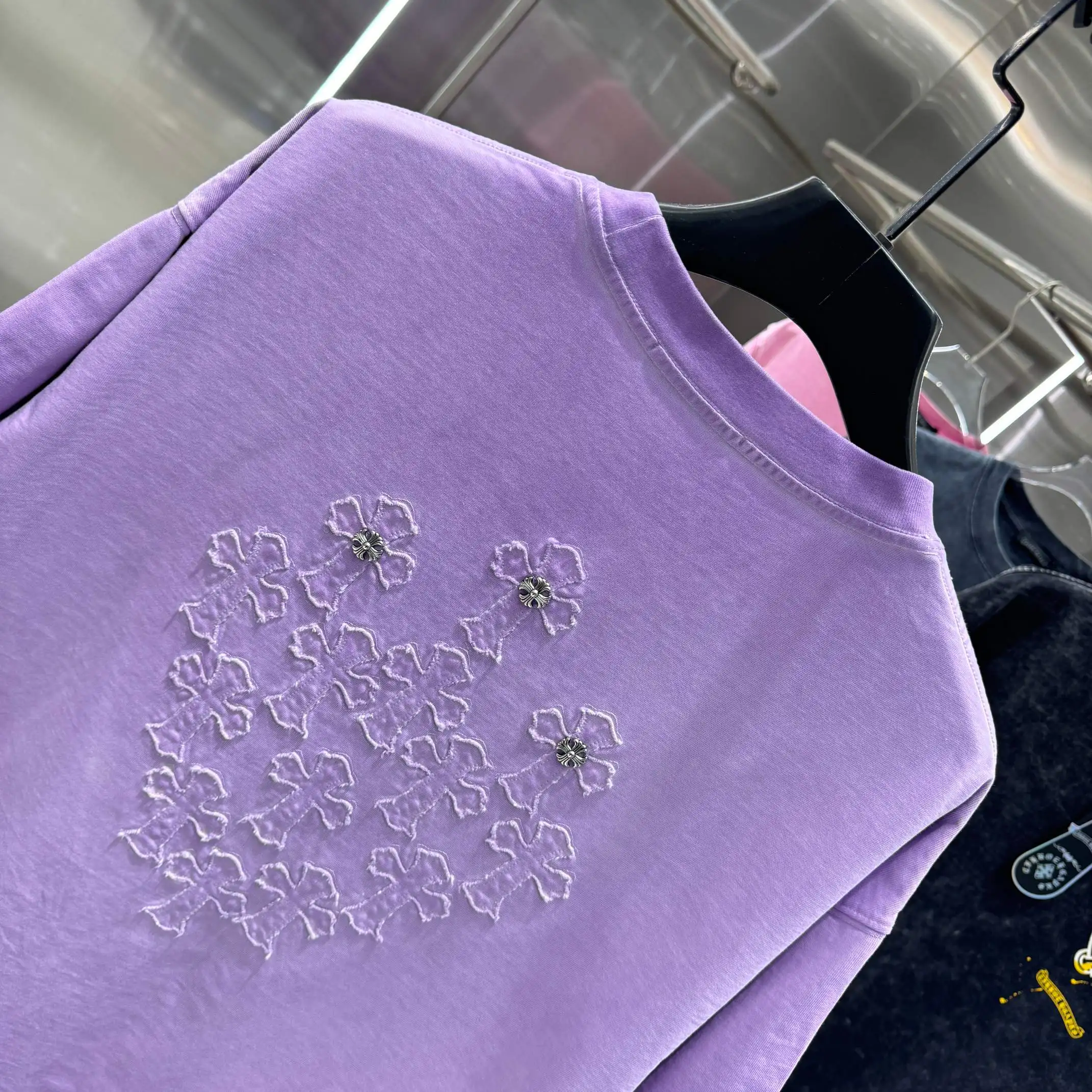 Embroidered Patch Acid-Wash T-Shirt D18014239 — view 5