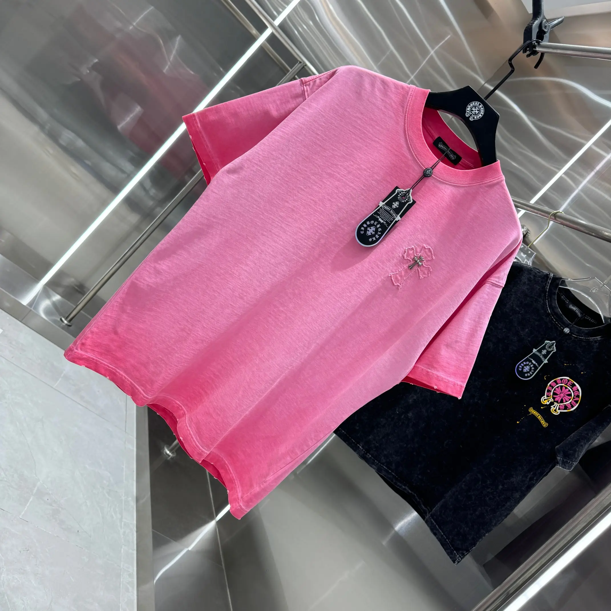 Washed Embroidered Patch T-Shirt D18014237 — view 3