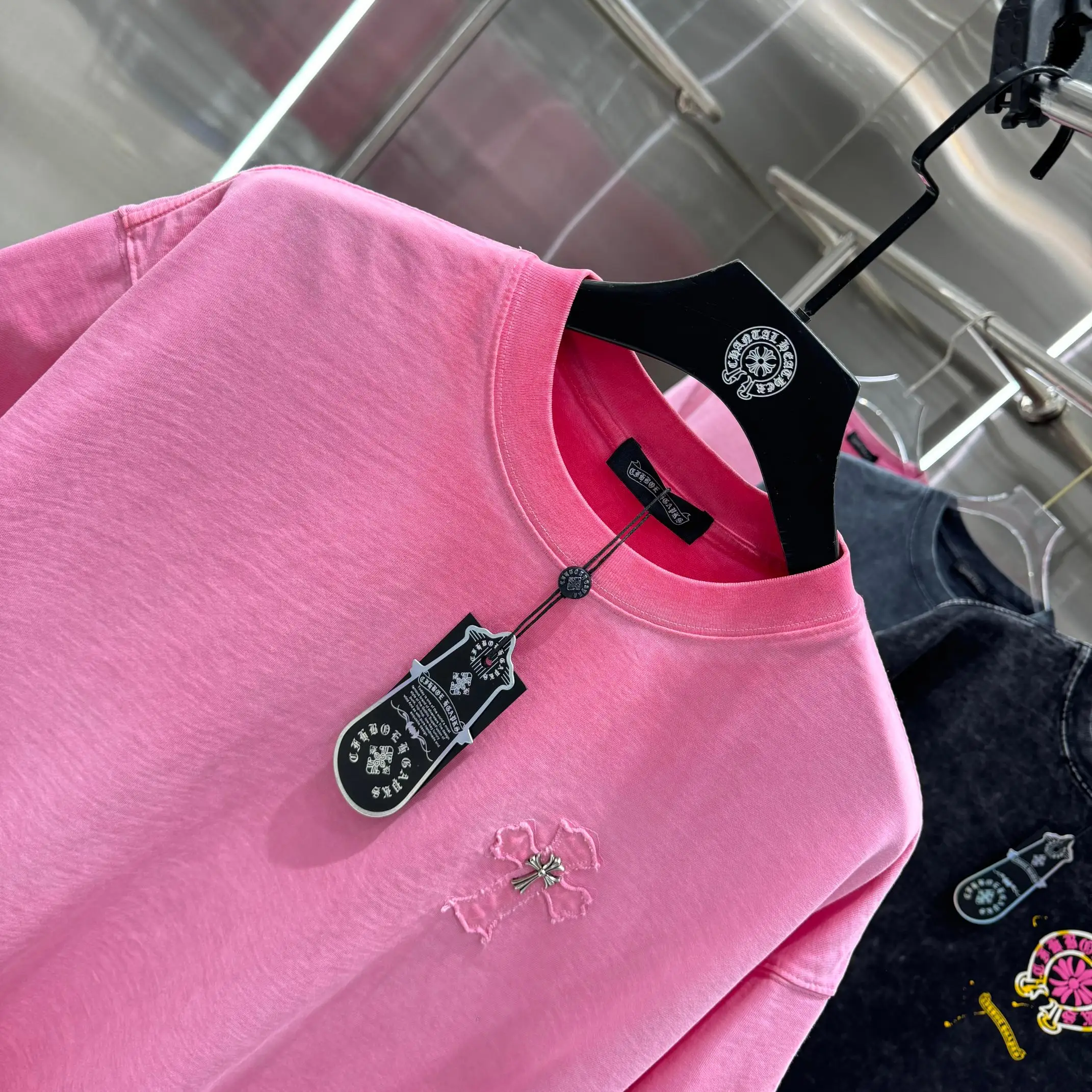 Washed Embroidered Patch T-Shirt D18014237 — view 4