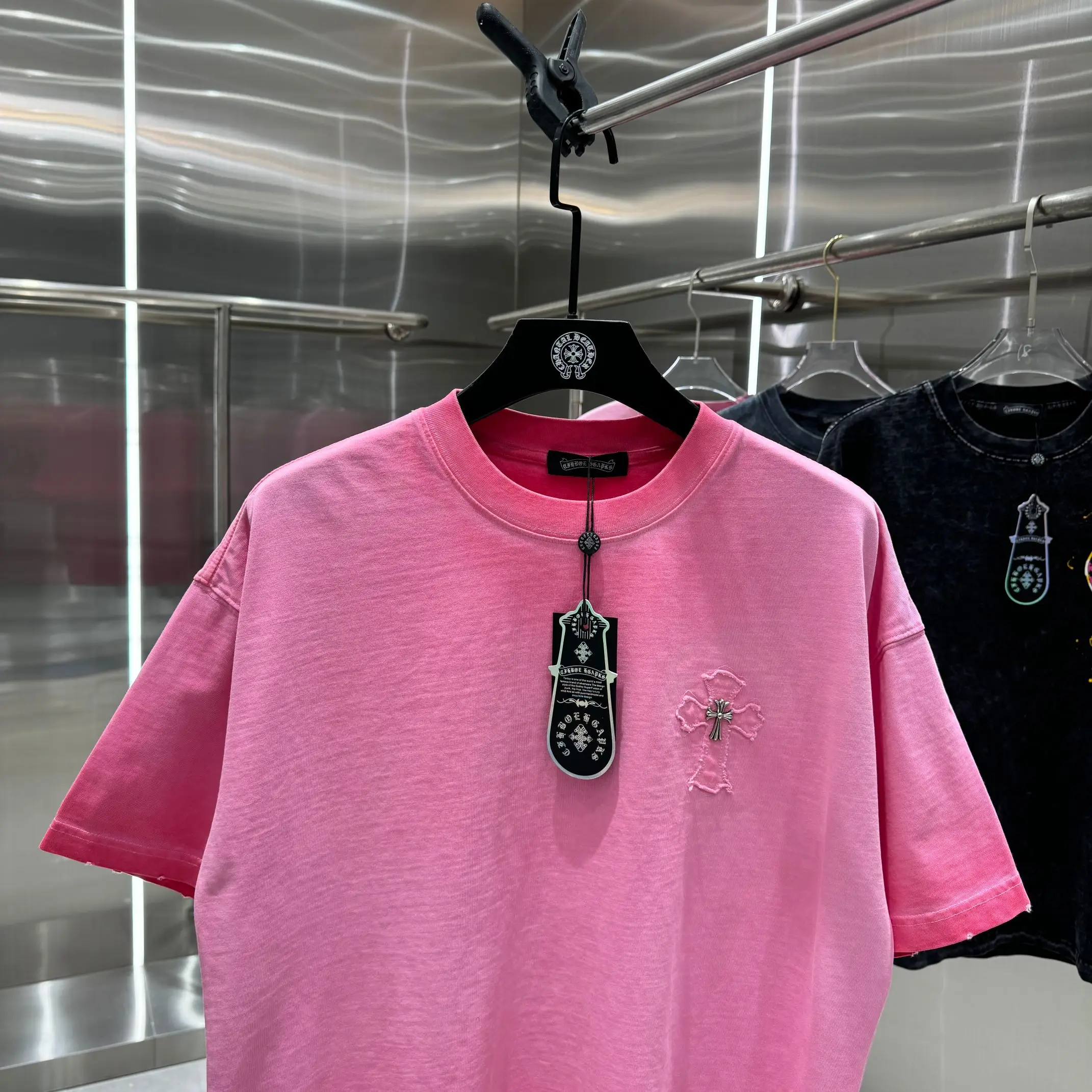 Washed Embroidered Patch T-Shirt D18014237 — view 6