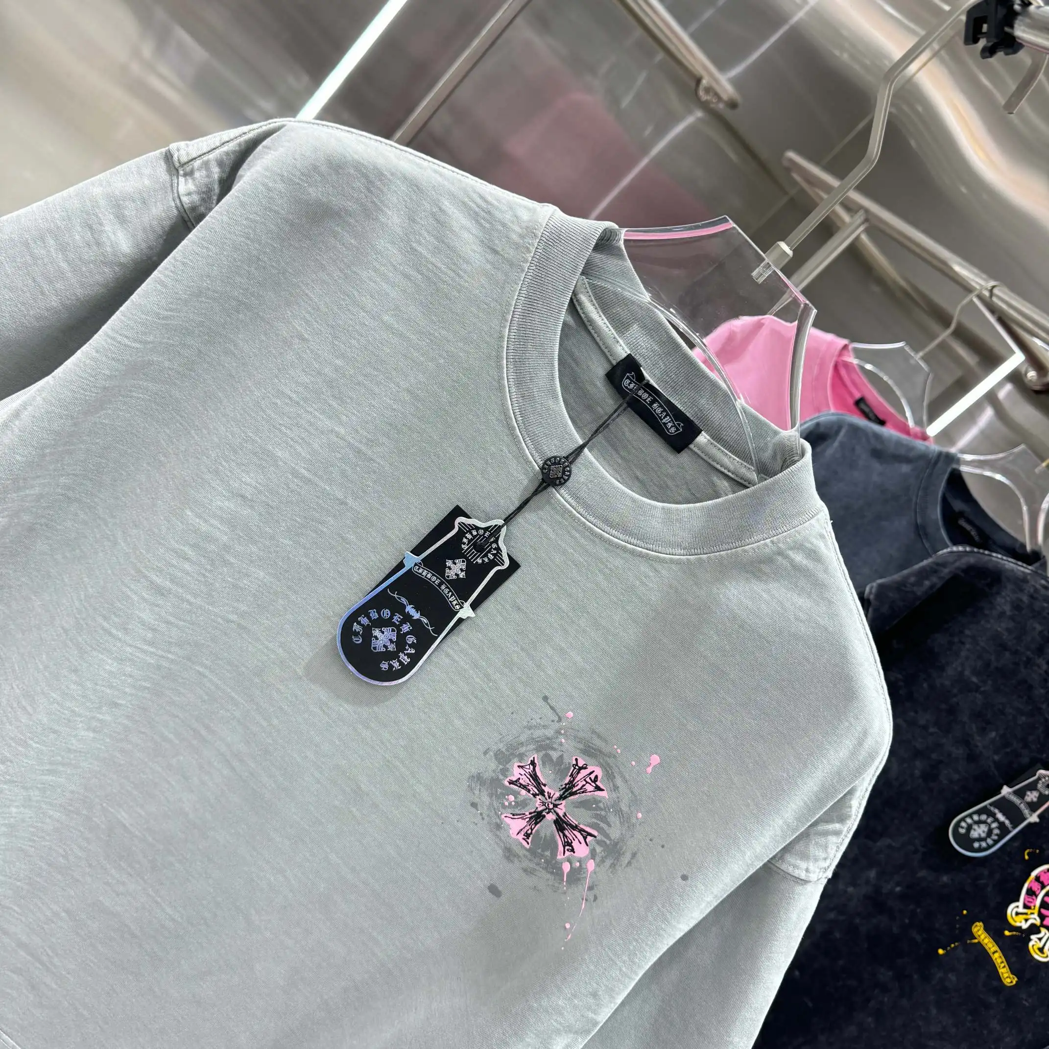 Logo Print Acid-Wash Cotton T-Shirt D18014320 — view 4