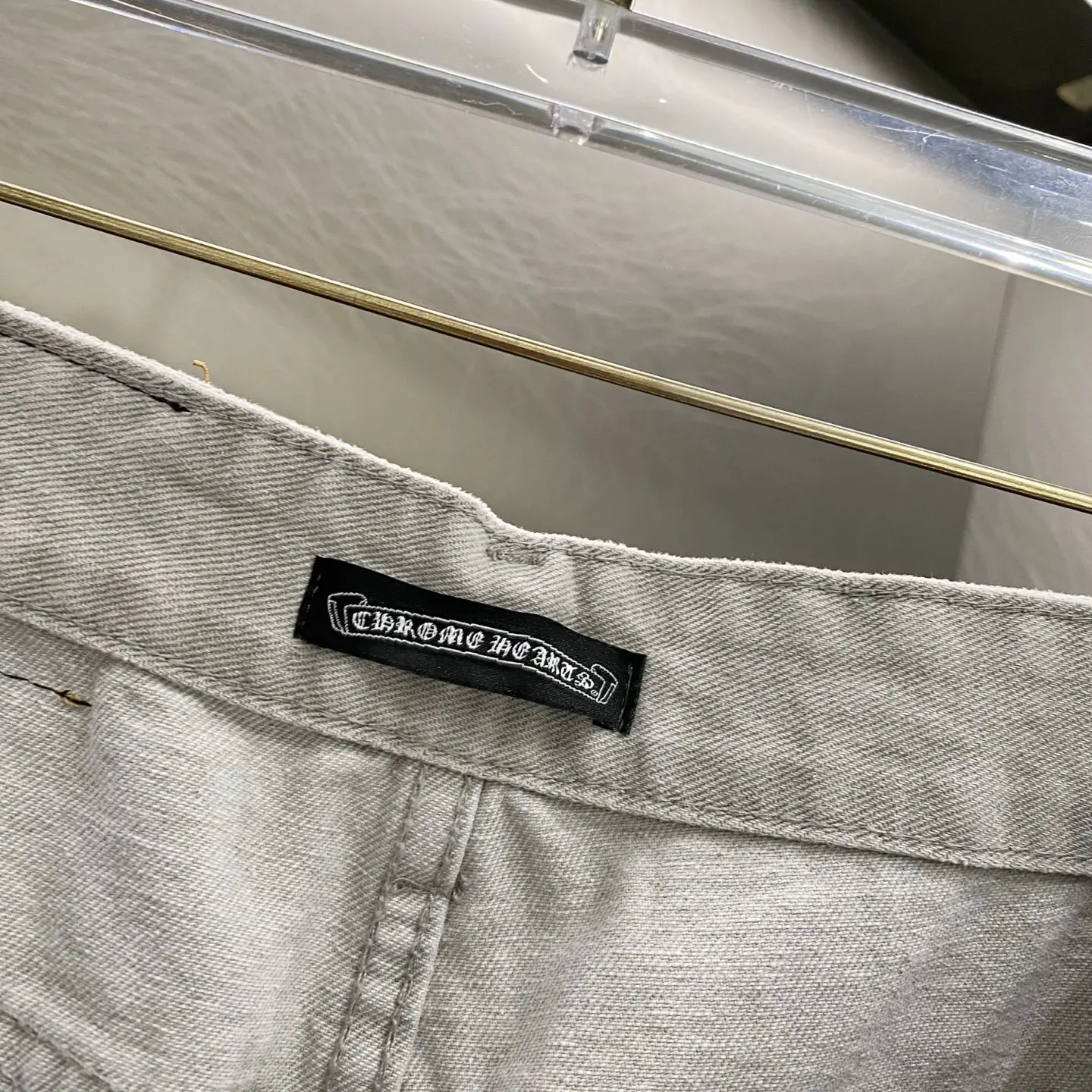 Cross Patch Embroidered Straight-Leg Jeans D18019609 — view 9