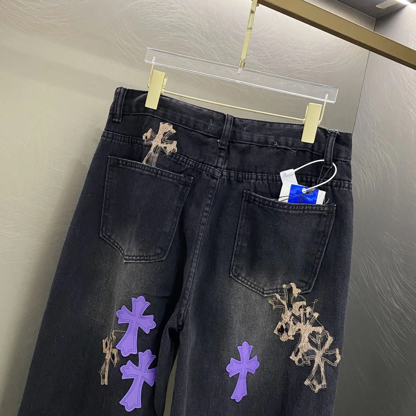 Leopard and Leather Cross Patch Straight-Leg Jeans D18019608 — view 3
