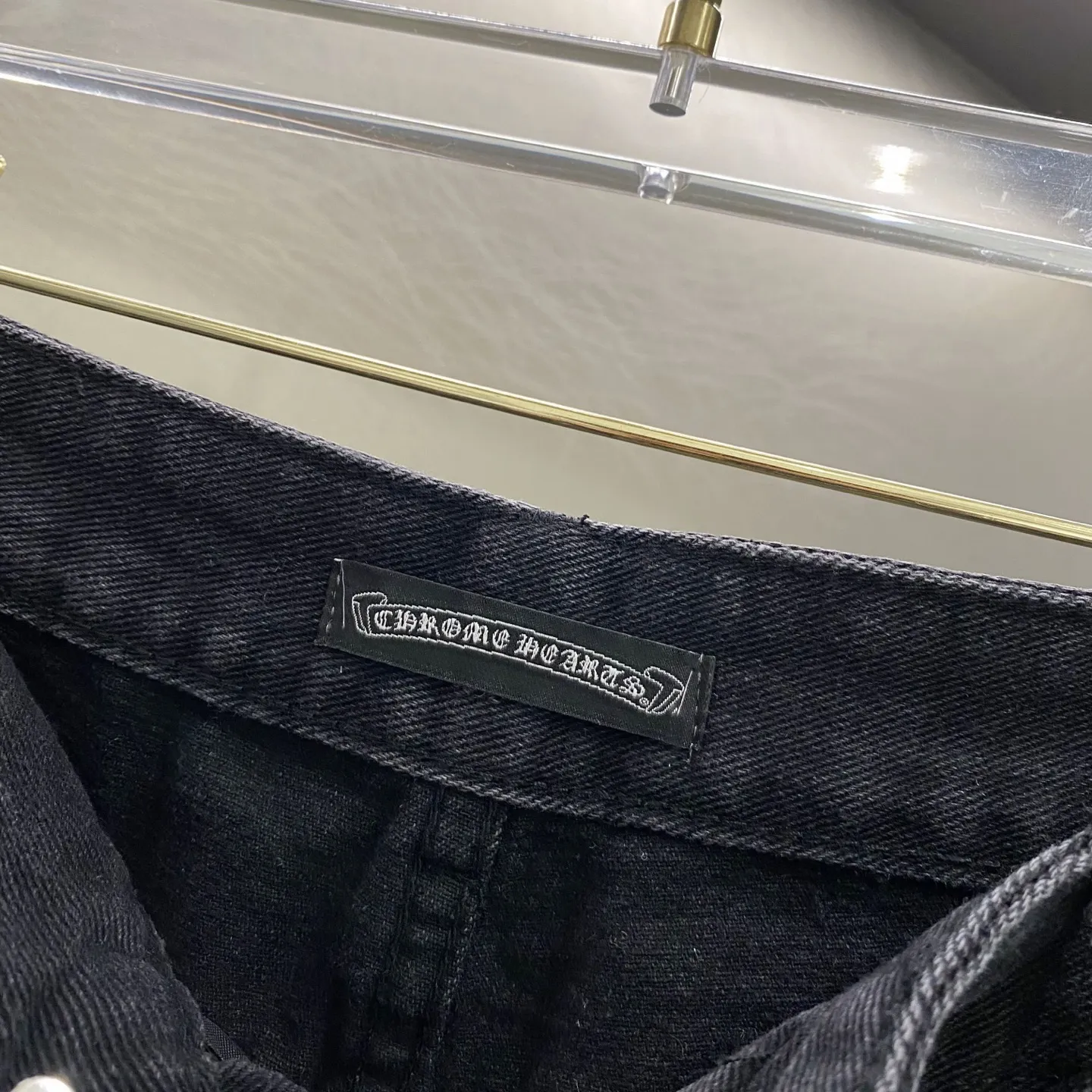Leopard and Leather Cross Patch Straight-Leg Jeans D18019608 — view 10