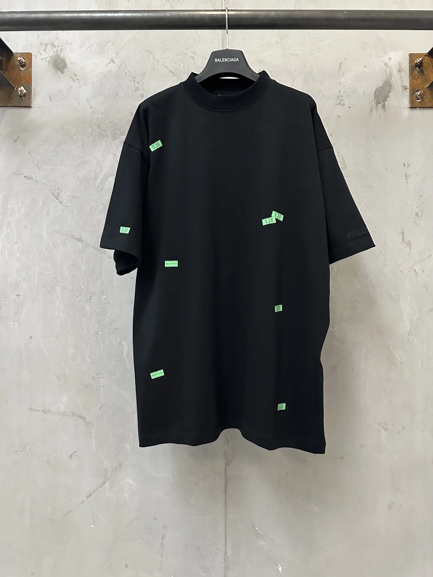 520 Limited Edition Oversized T-Shirt D18011753
