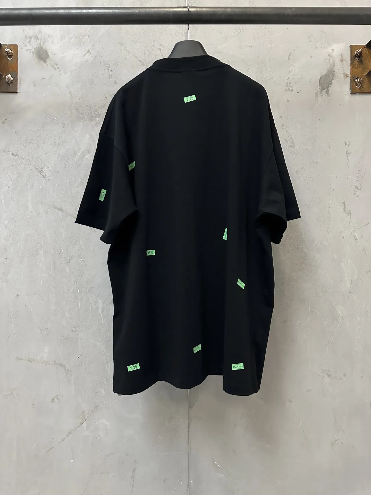 520 Limited Edition Oversized T-Shirt D18011753 — view 2