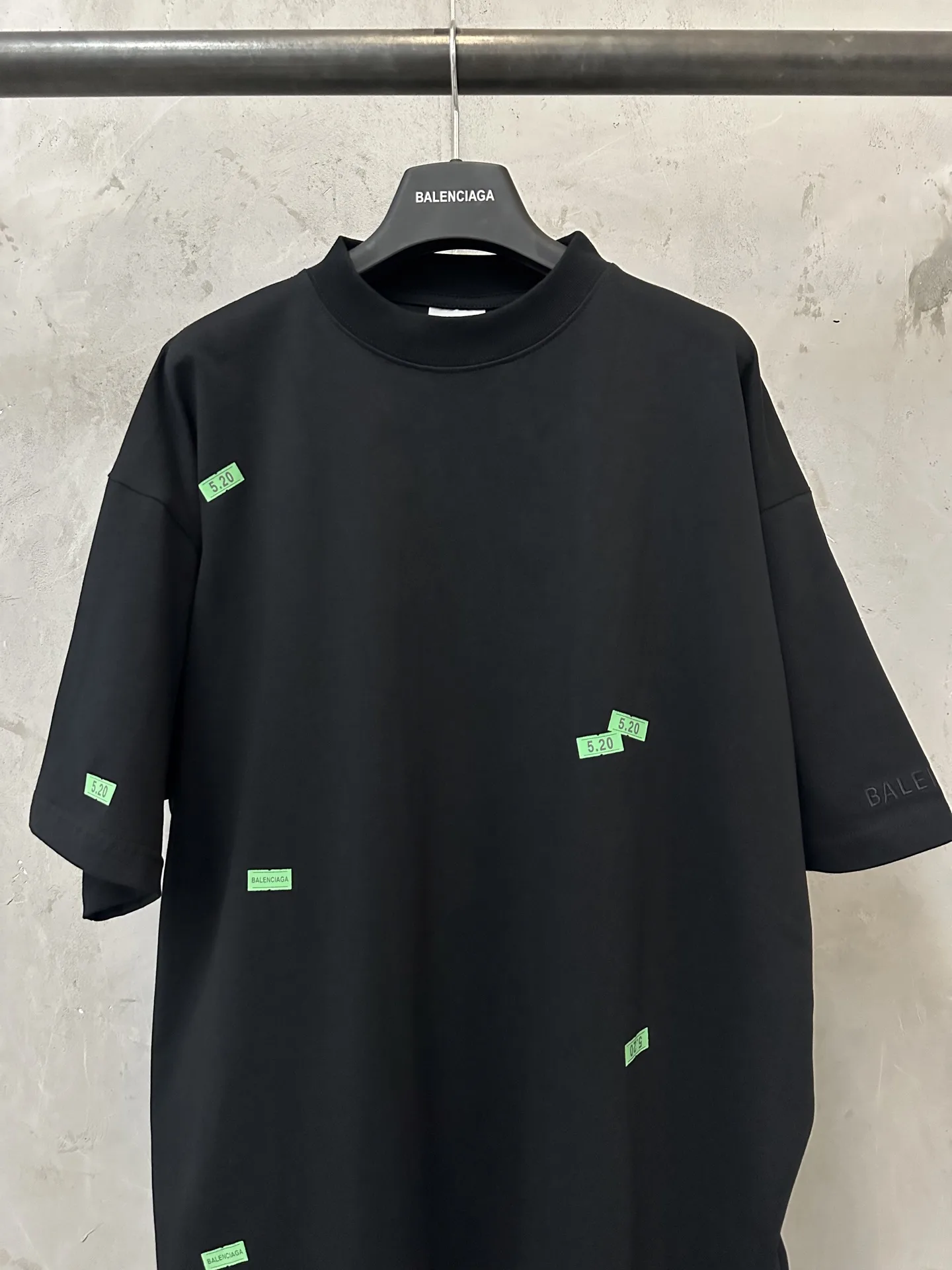 520 Limited Edition Oversized T-Shirt D18011753 — view 3