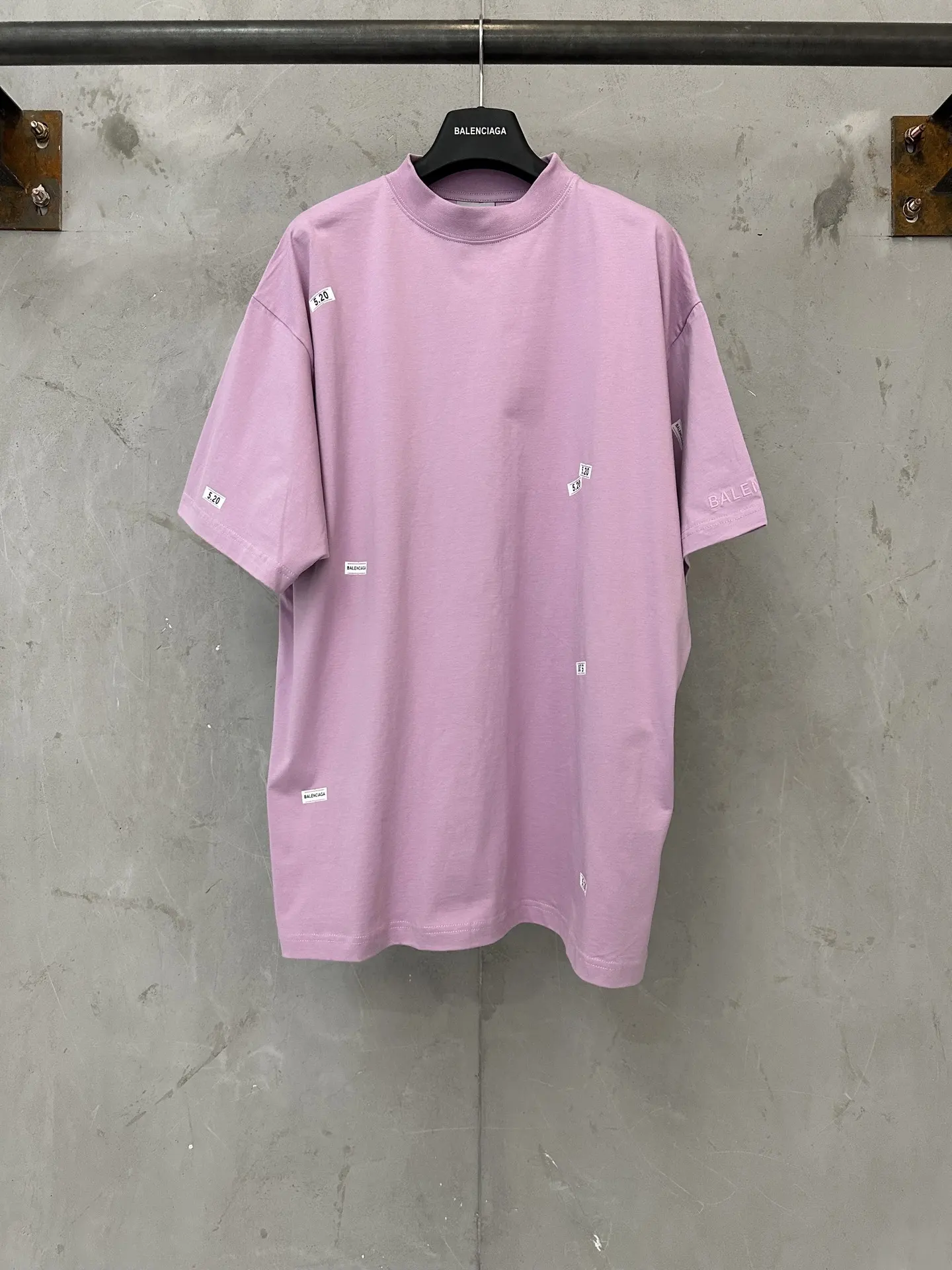 520 Limited Edition Oversized T-Shirt D18011754
