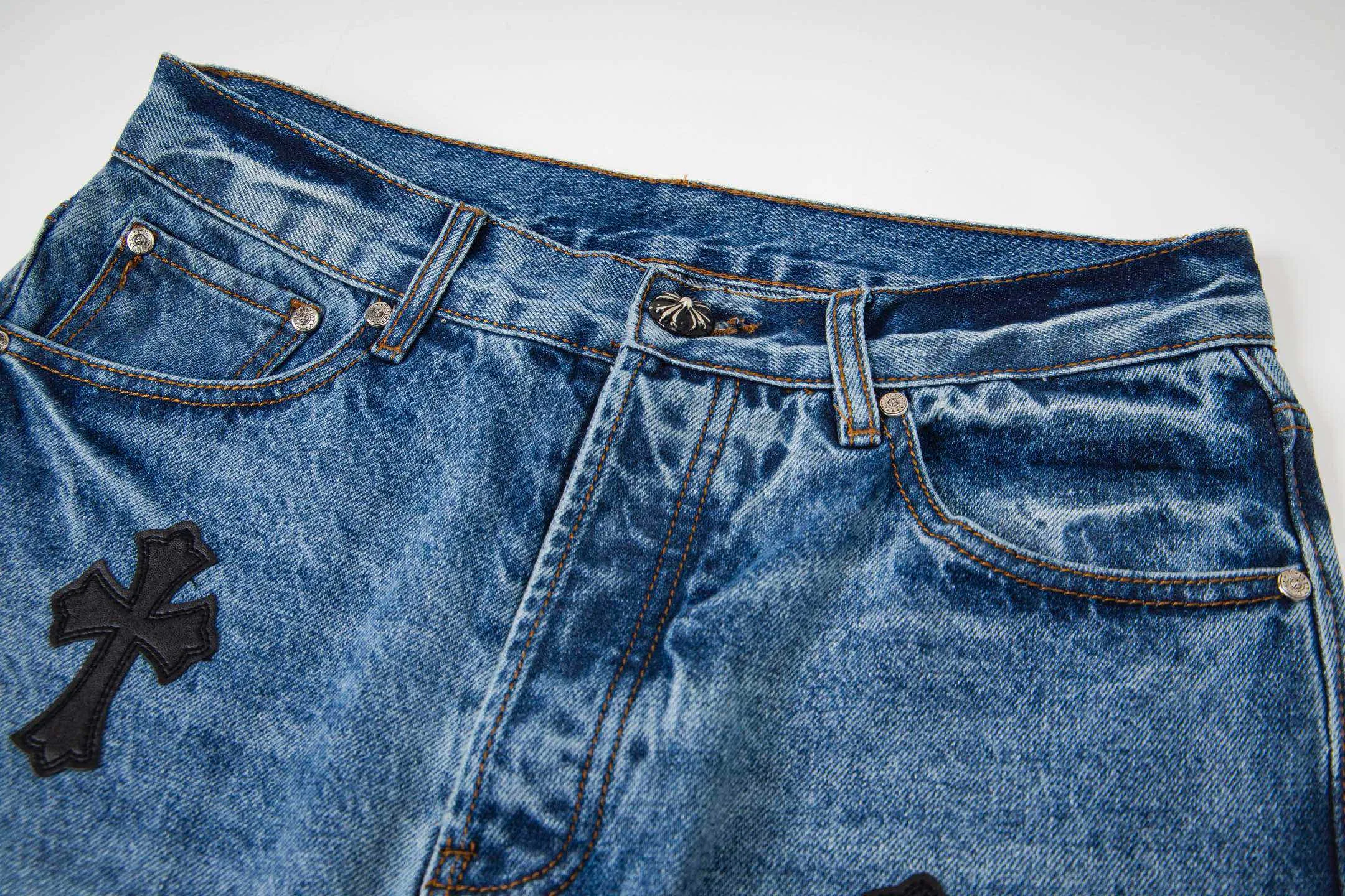 Cross Patch Straight-Leg Denim Jeans D18019760 — view 4