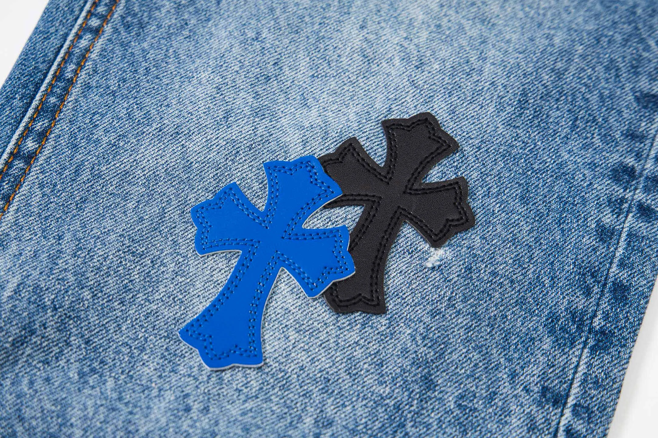 Cross Patch Straight-Leg Denim Jeans D18019760 — view 9