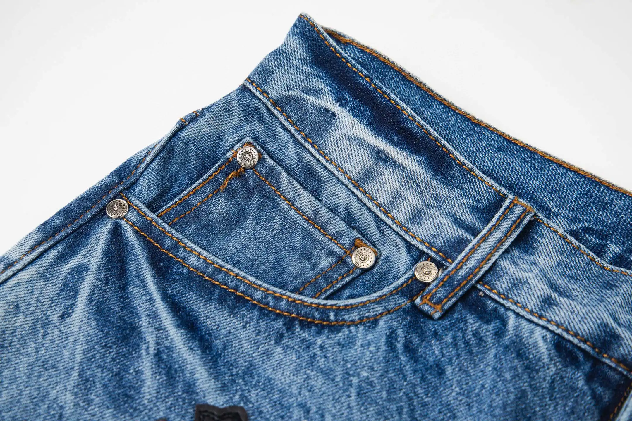 Cross Patch Straight-Leg Denim Jeans D18019760 — view 10