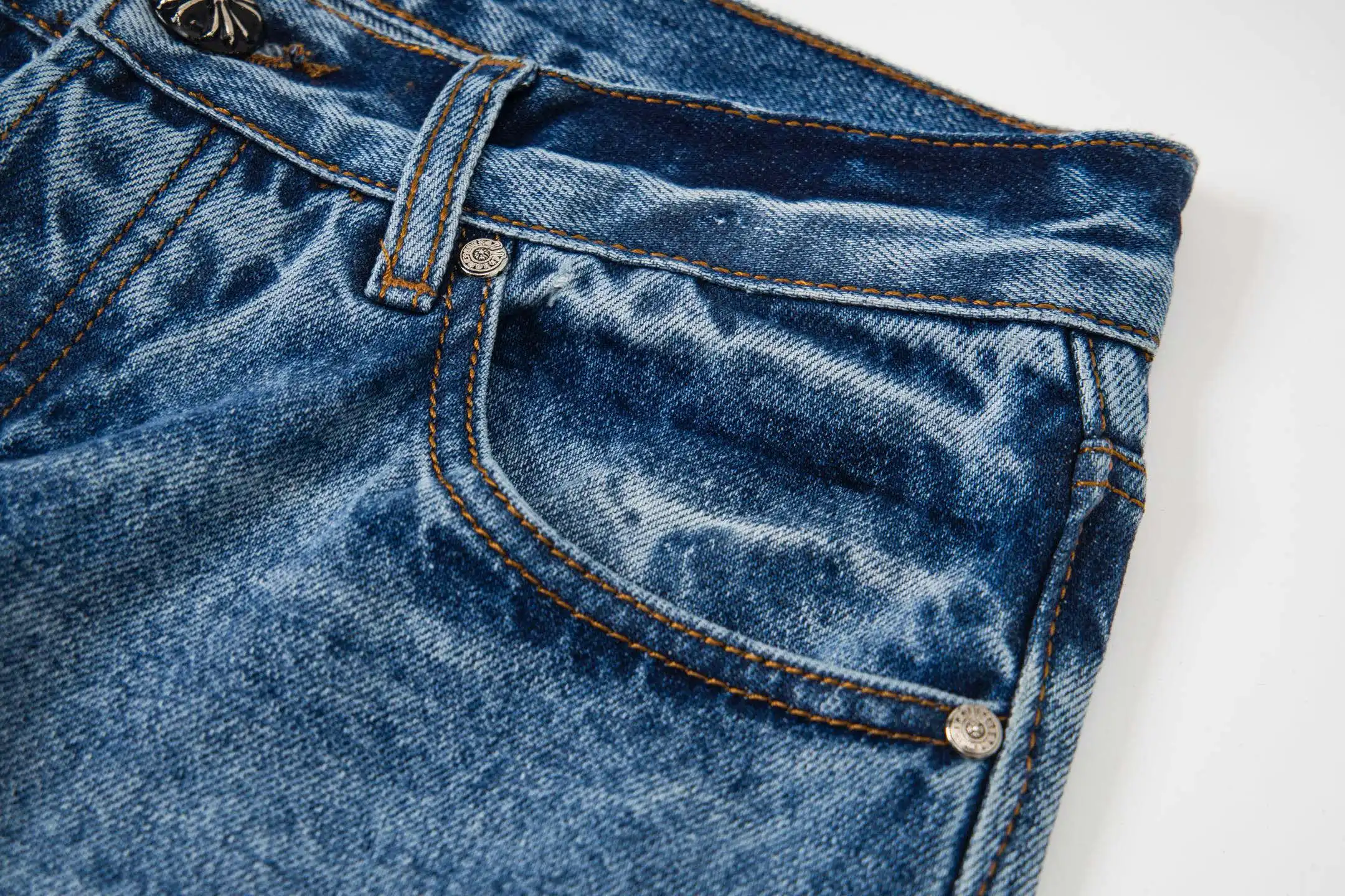 Cross Patch Straight-Leg Denim Jeans D18019760 — view 16