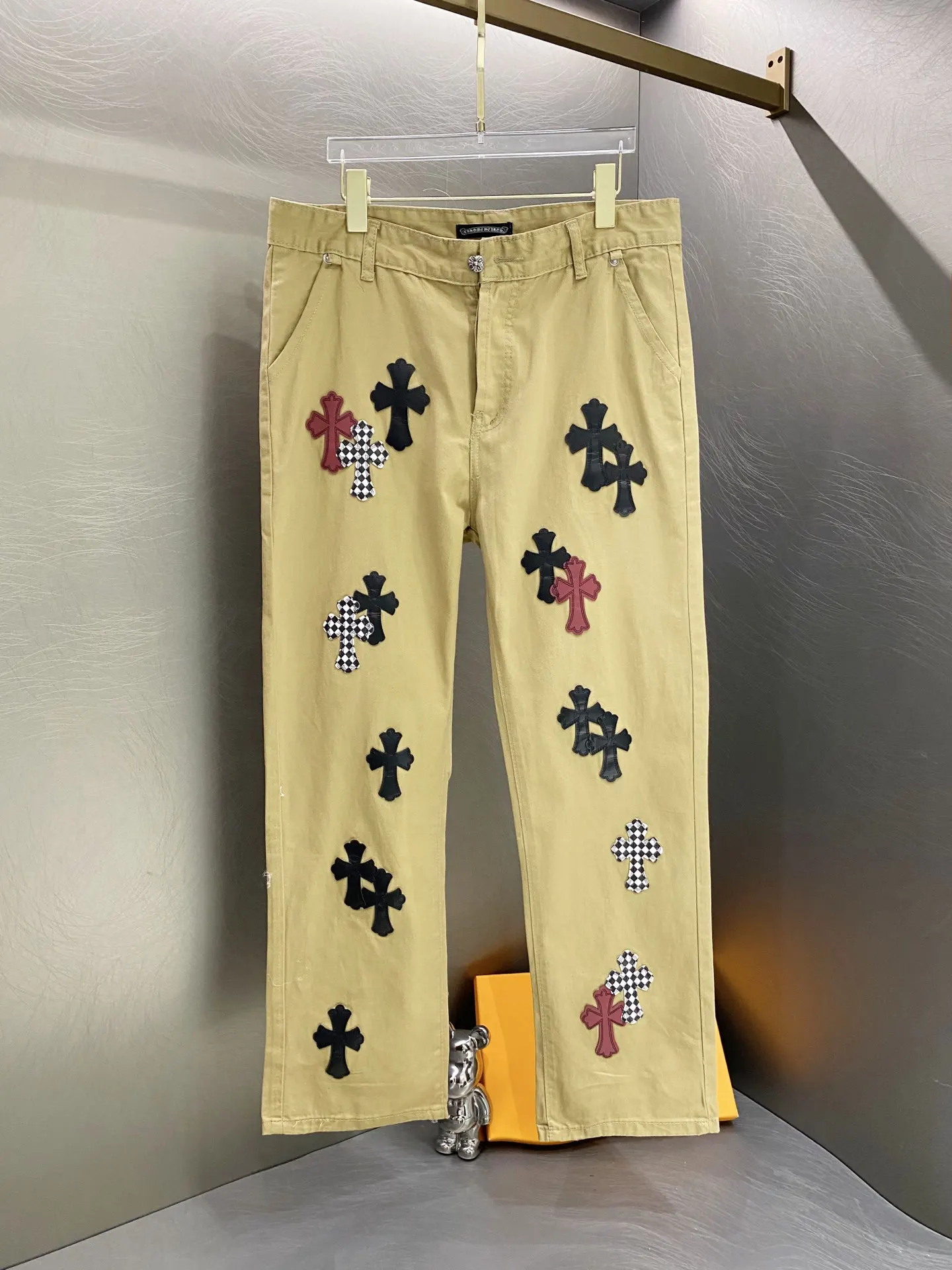 Cross Patch Straight-Leg Chino Trousers D18019613