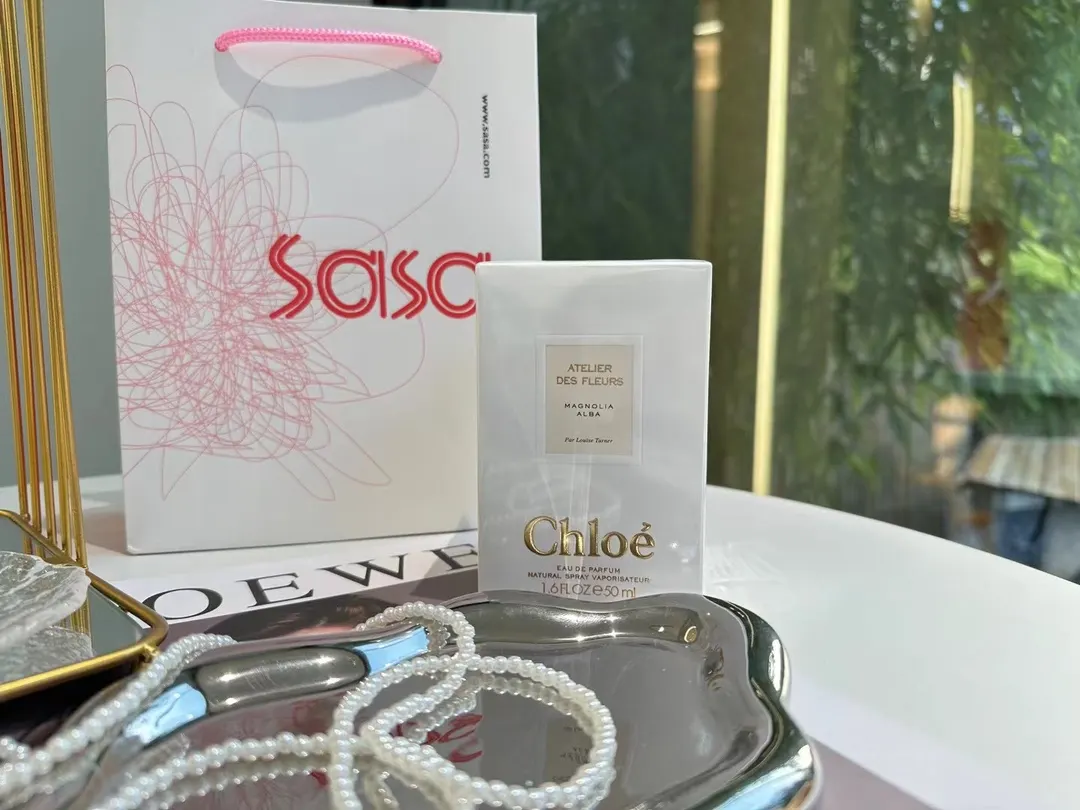 180香水 🍃Chloe 木兰诗语 ｜The brearh of spring50ml MAGNOLIA ALBA 如雨后青草 干净而有意境 随着薄雾散去 打在 D18018106