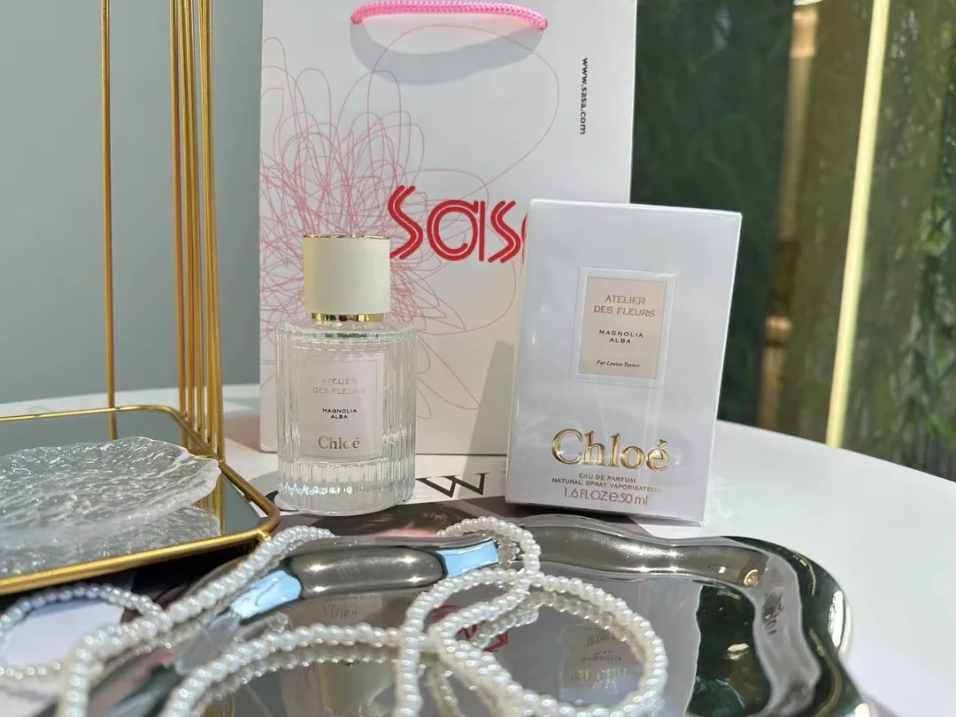 180香水 🍃Chloe 木兰诗语 ｜The brearh of spring50ml MAGNOLIA ALBA 如雨后青草 干净而有意境 随着薄雾散去 打在 D18018106 — view 3