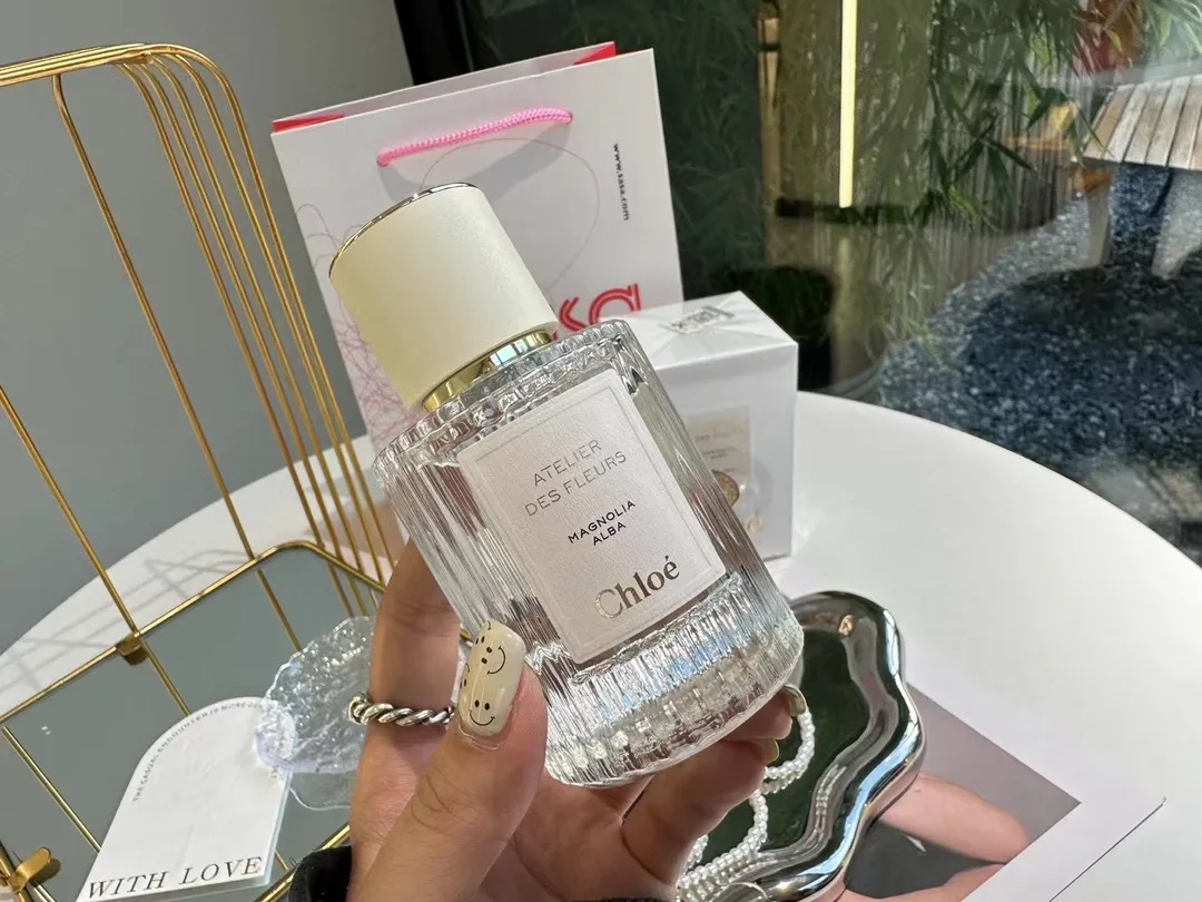 180香水 🍃Chloe 木兰诗语 ｜The brearh of spring50ml MAGNOLIA ALBA 如雨后青草 干净而有意境 随着薄雾散去 打在 D18018106 — view 4