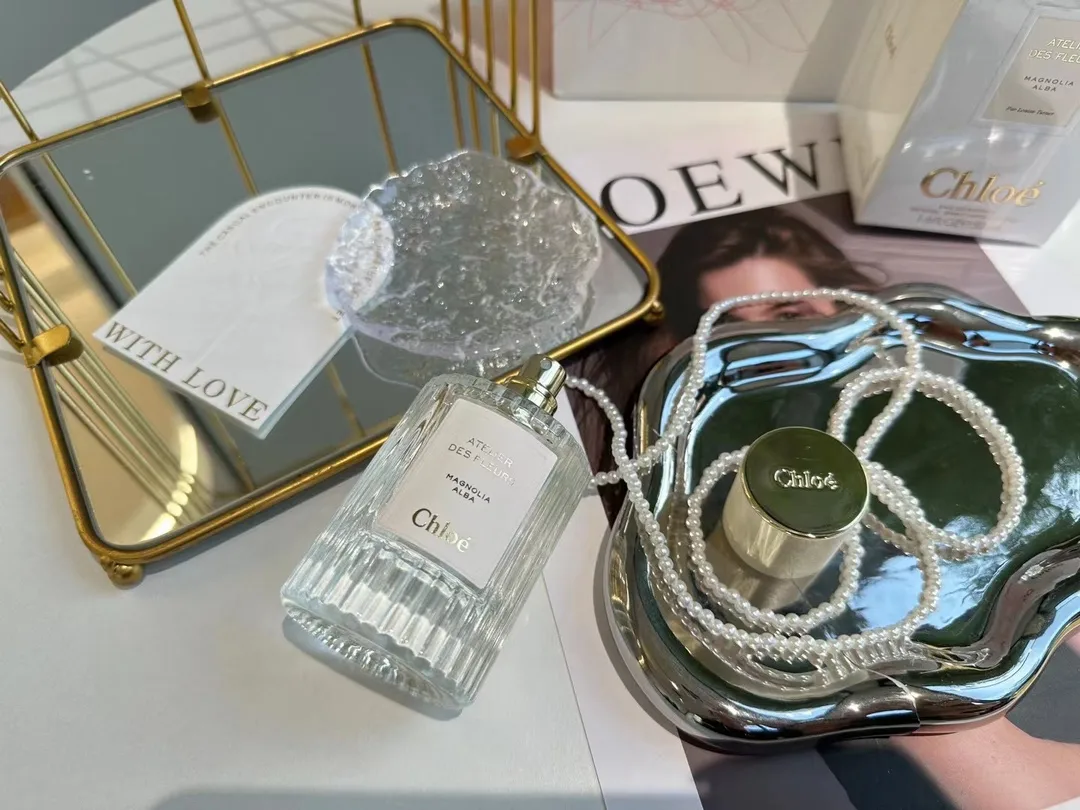 180香水 🍃Chloe 木兰诗语 ｜The brearh of spring50ml MAGNOLIA ALBA 如雨后青草 干净而有意境 随着薄雾散去 打在 D18018106 — view 6