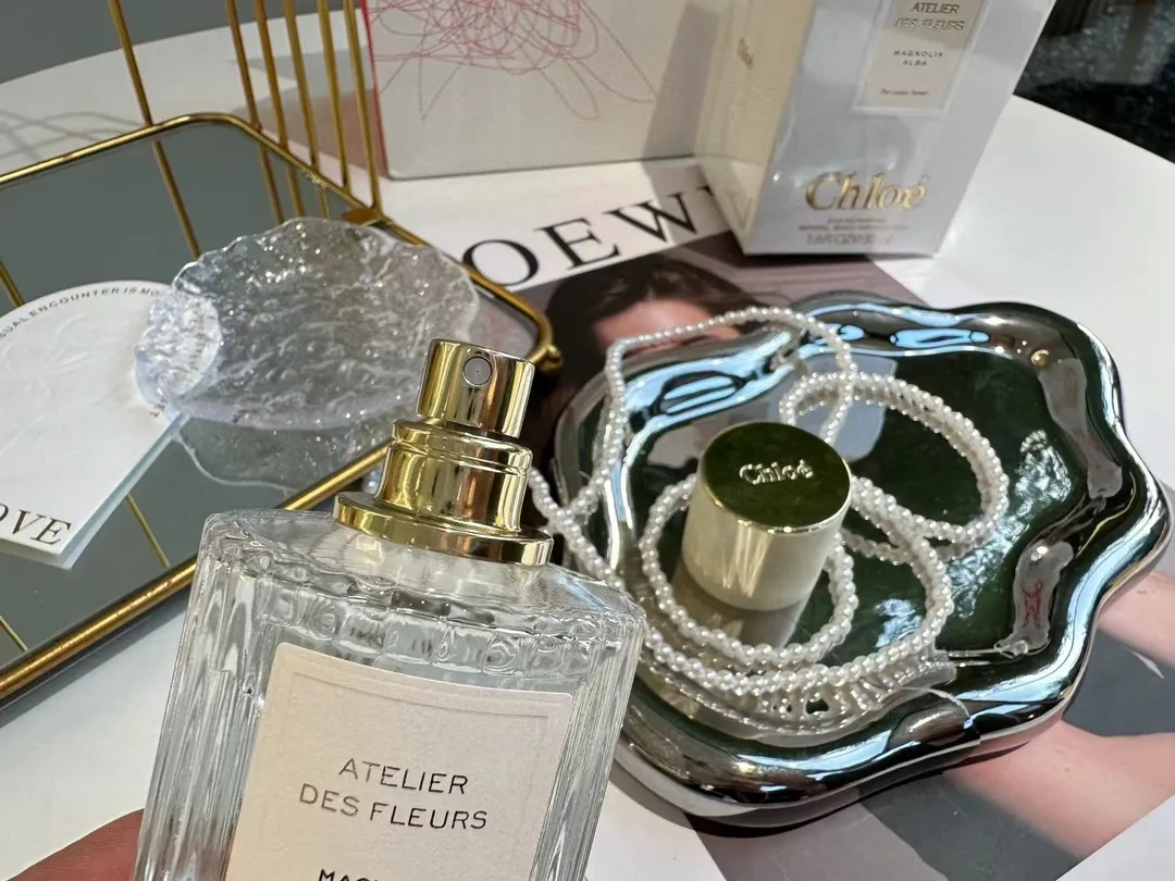 180香水 🍃Chloe 木兰诗语 ｜The brearh of spring50ml MAGNOLIA ALBA 如雨后青草 干净而有意境 随着薄雾散去 打在 D18018106 — view 7