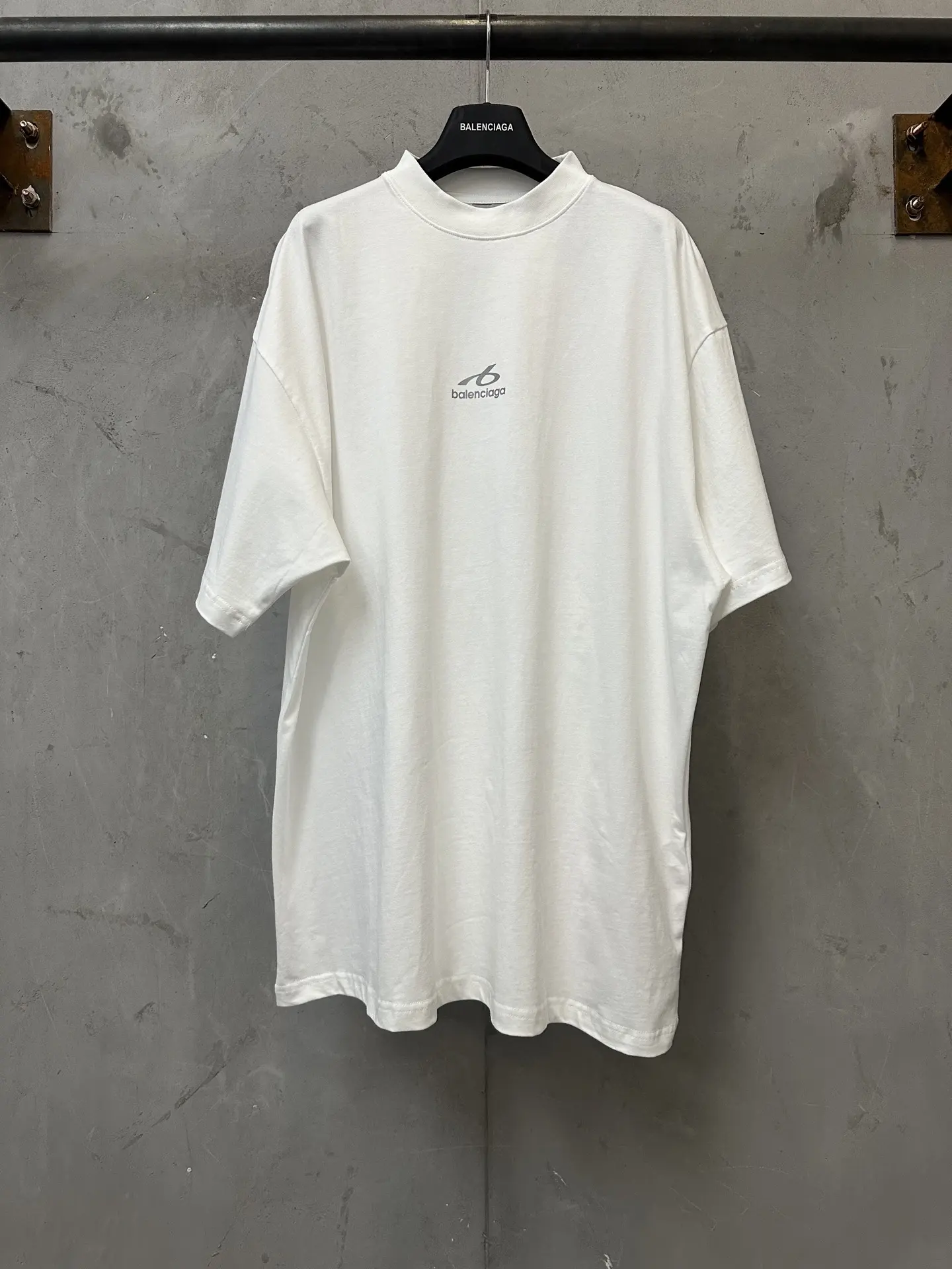 Reflective Logo Oversized T-Shirt D18511590