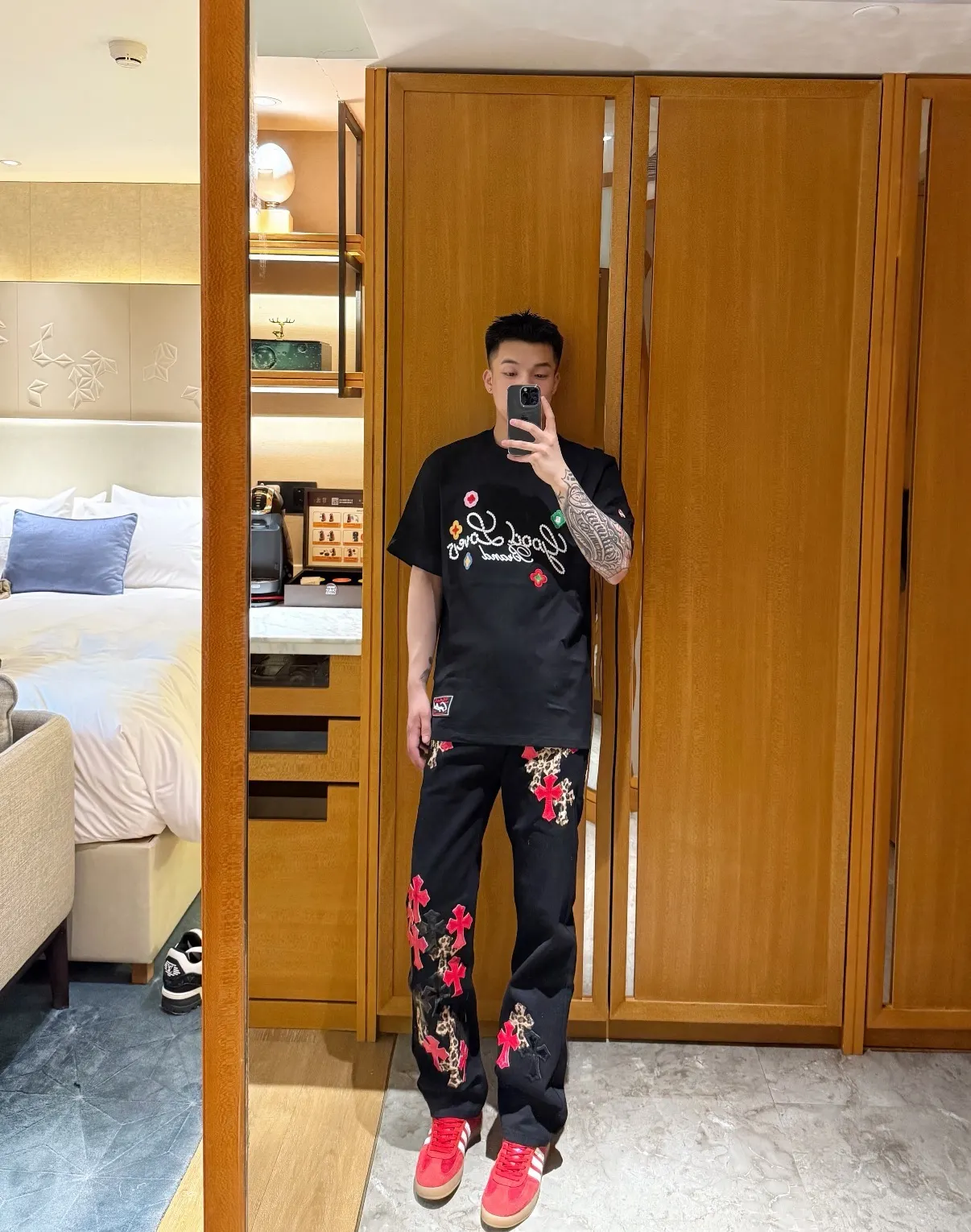 Chrome Hearts Cross Patch Straight-Leg Jeans D18519612 — view 16