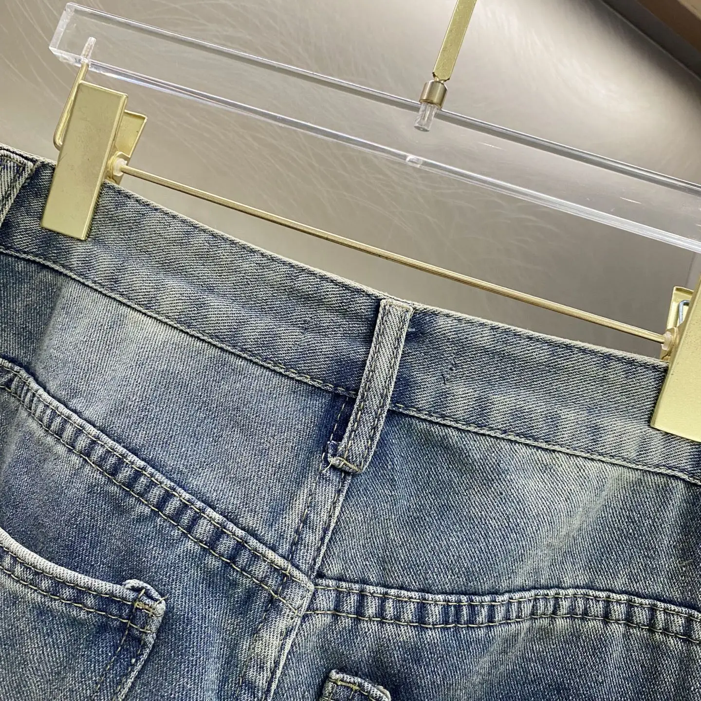 Cross Patch Straight-Leg Jeans D18519619 — view 5
