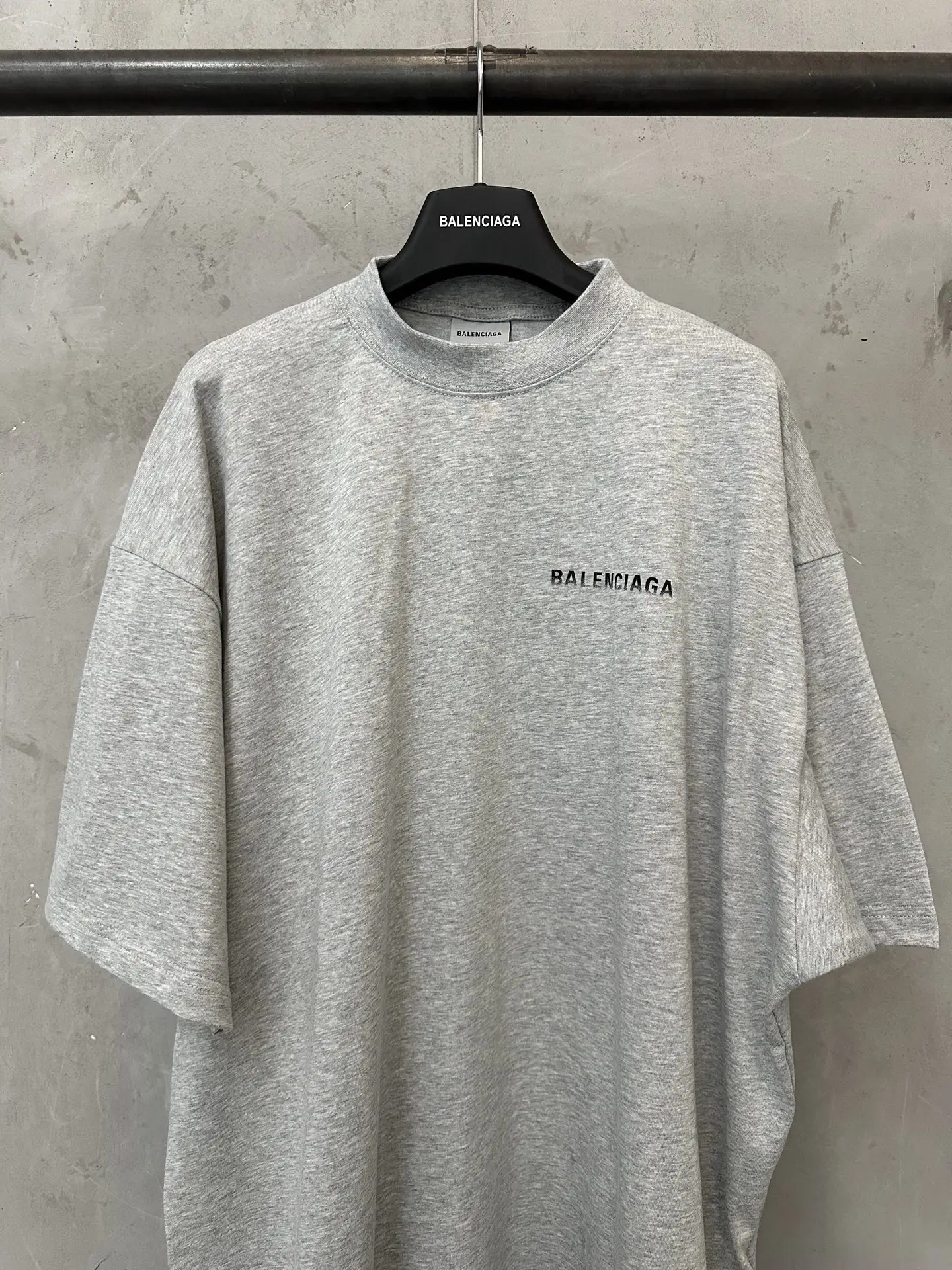 Logo Print Oversized Cotton T-Shirt D19025052 — view 3