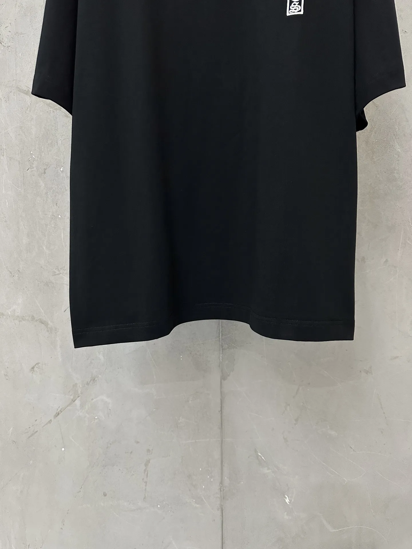 Embroidered Hibiscus Logo Cotton T-Shirt D19011956 — view 4