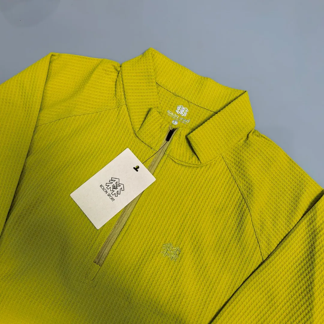 Kolon Sport Waffle-Knit Half-Zip Sweatshirt D19020278 — view 3