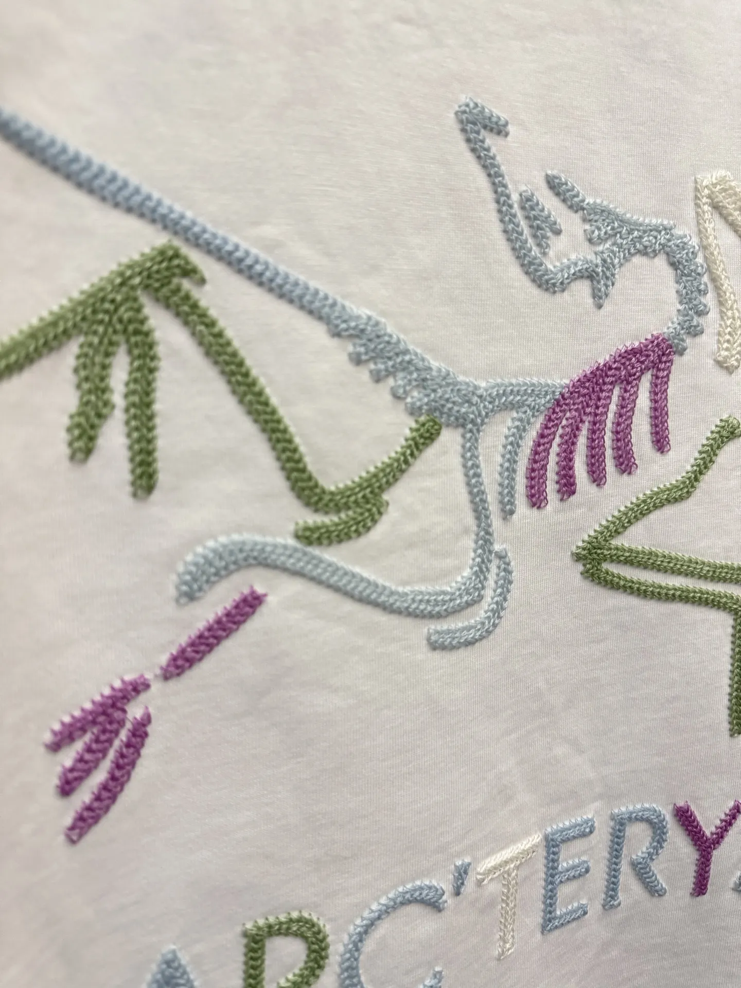 Embroidered UV-Reactive Cotton T-Shirt D19014278 — view 8