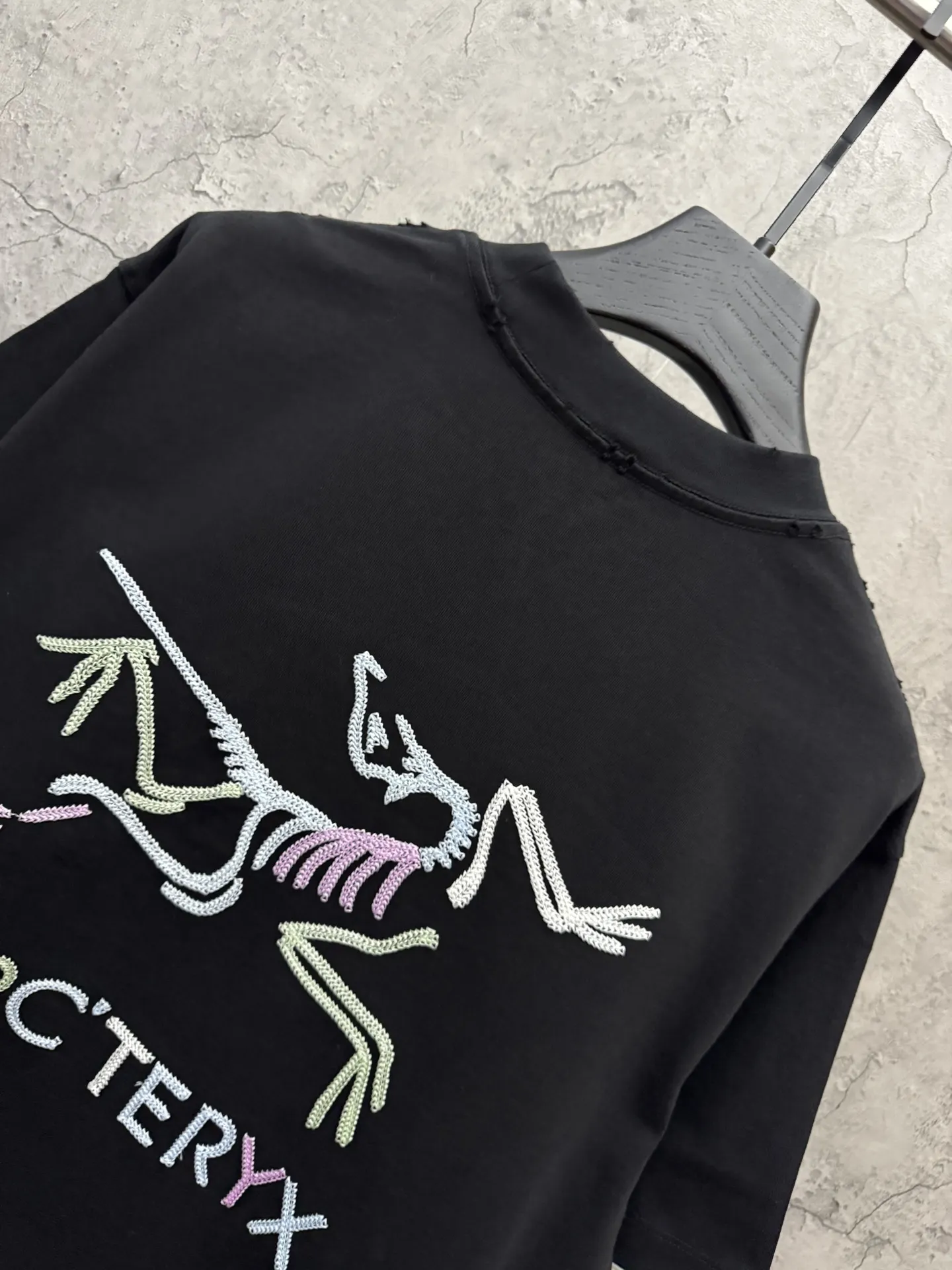Embroidered Logo UV-Reactive Cotton T-Shirt D19014277 — view 3