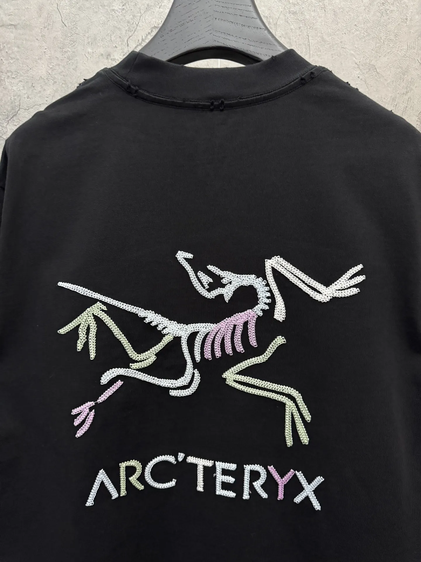 Embroidered Logo UV-Reactive Cotton T-Shirt D19014277 — view 7