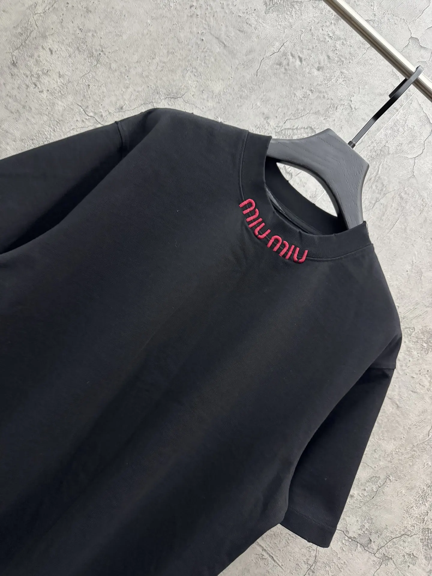 Logo Embroidered Cotton Jersey T-Shirt D19014280 — view 3