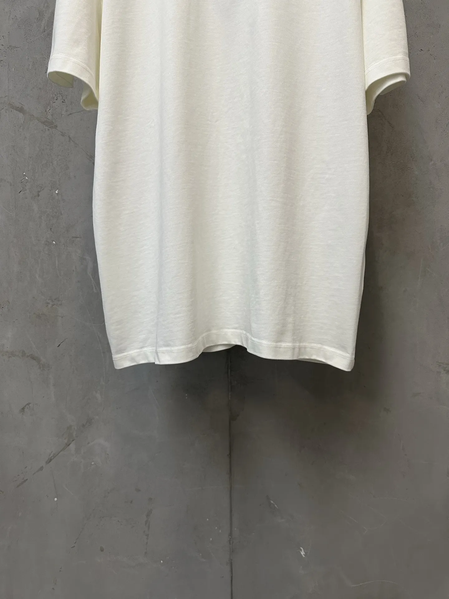 FF Logo Embroidered Heavyweight Cotton T-Shirt D19011575 — view 4