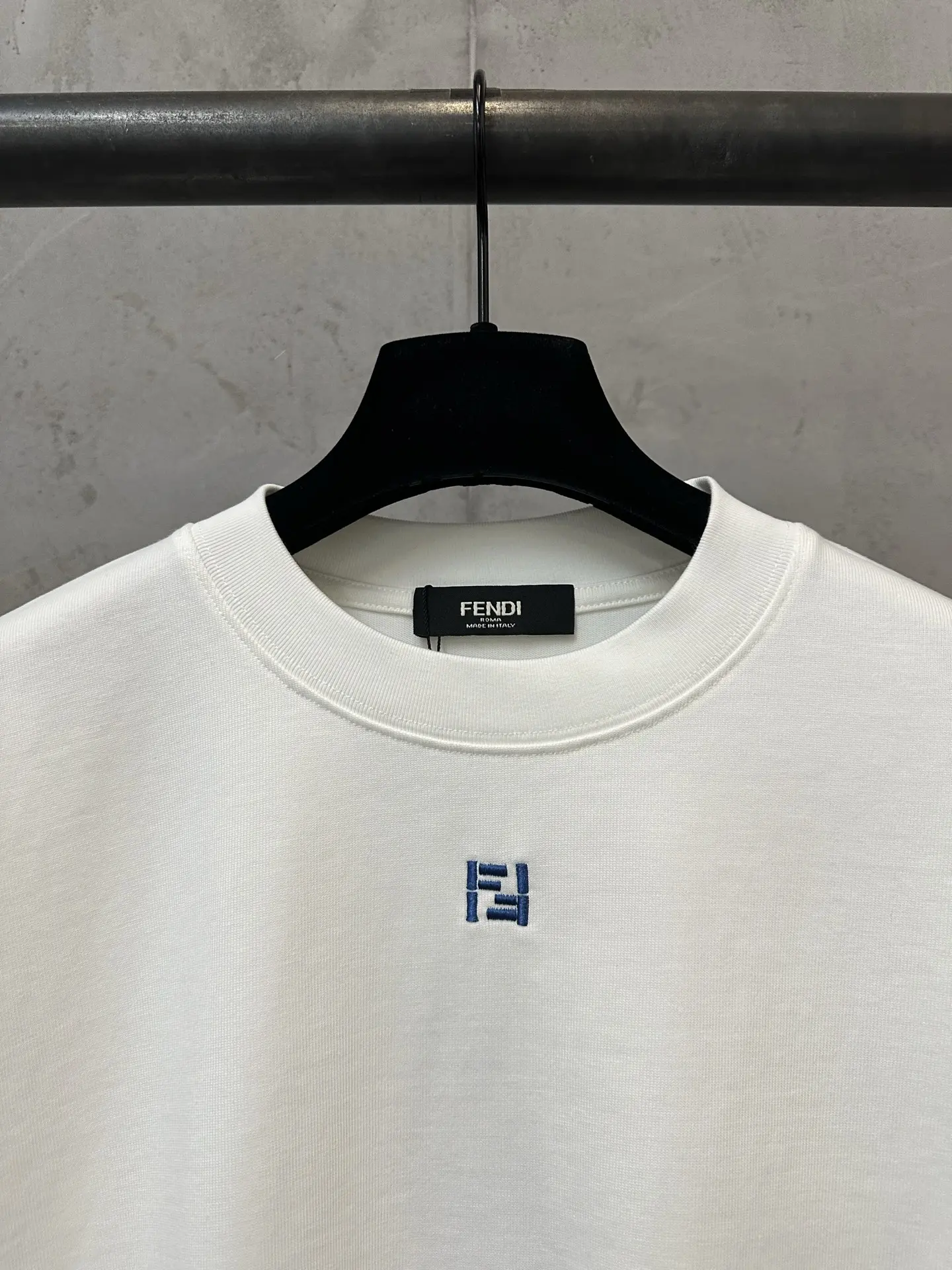 FF Logo Embroidered Heavyweight Cotton T-Shirt D19011575 — view 5