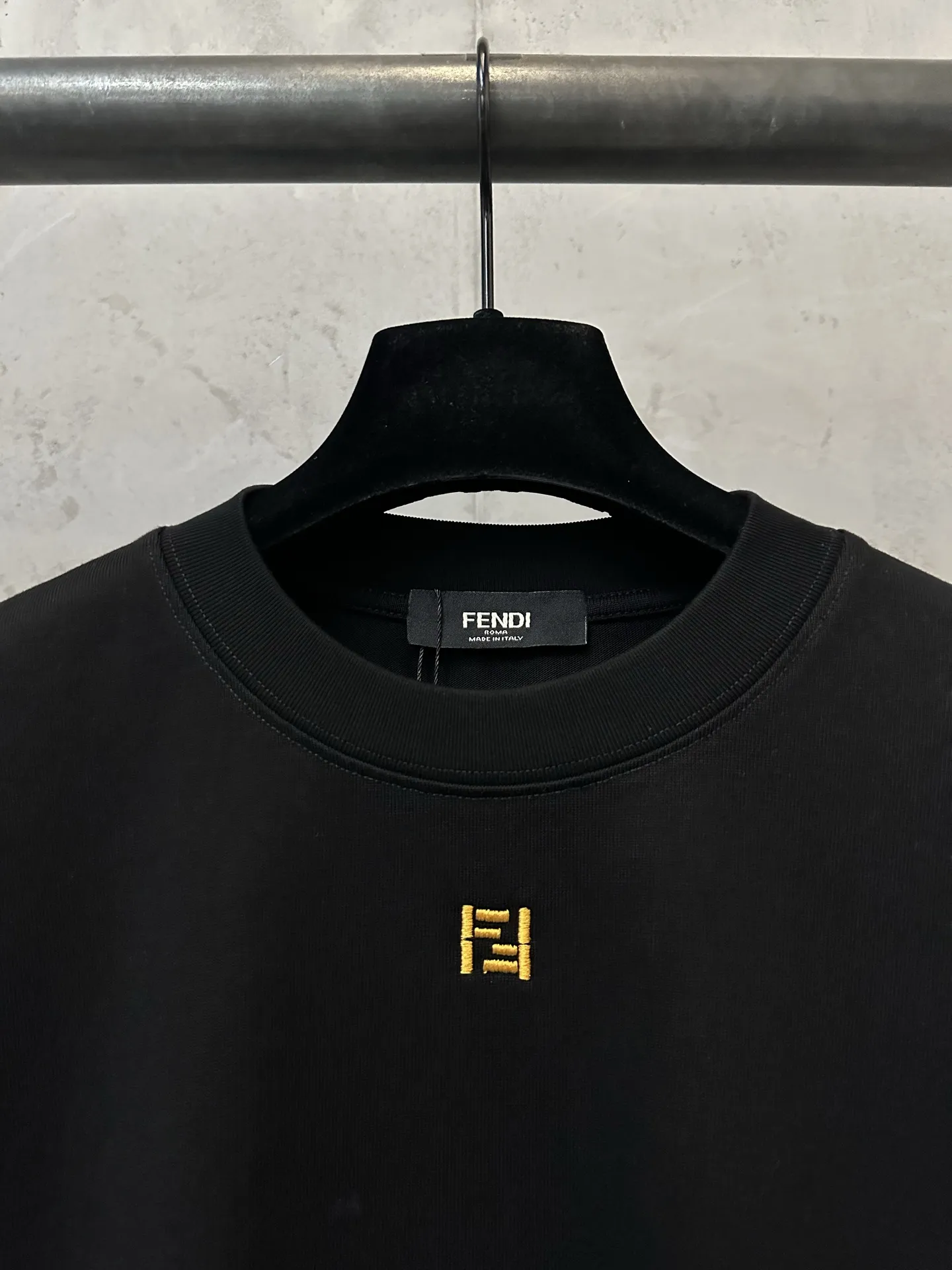 FF Logo Embroidered Heavyweight Cotton T-Shirt D19011574 — view 5