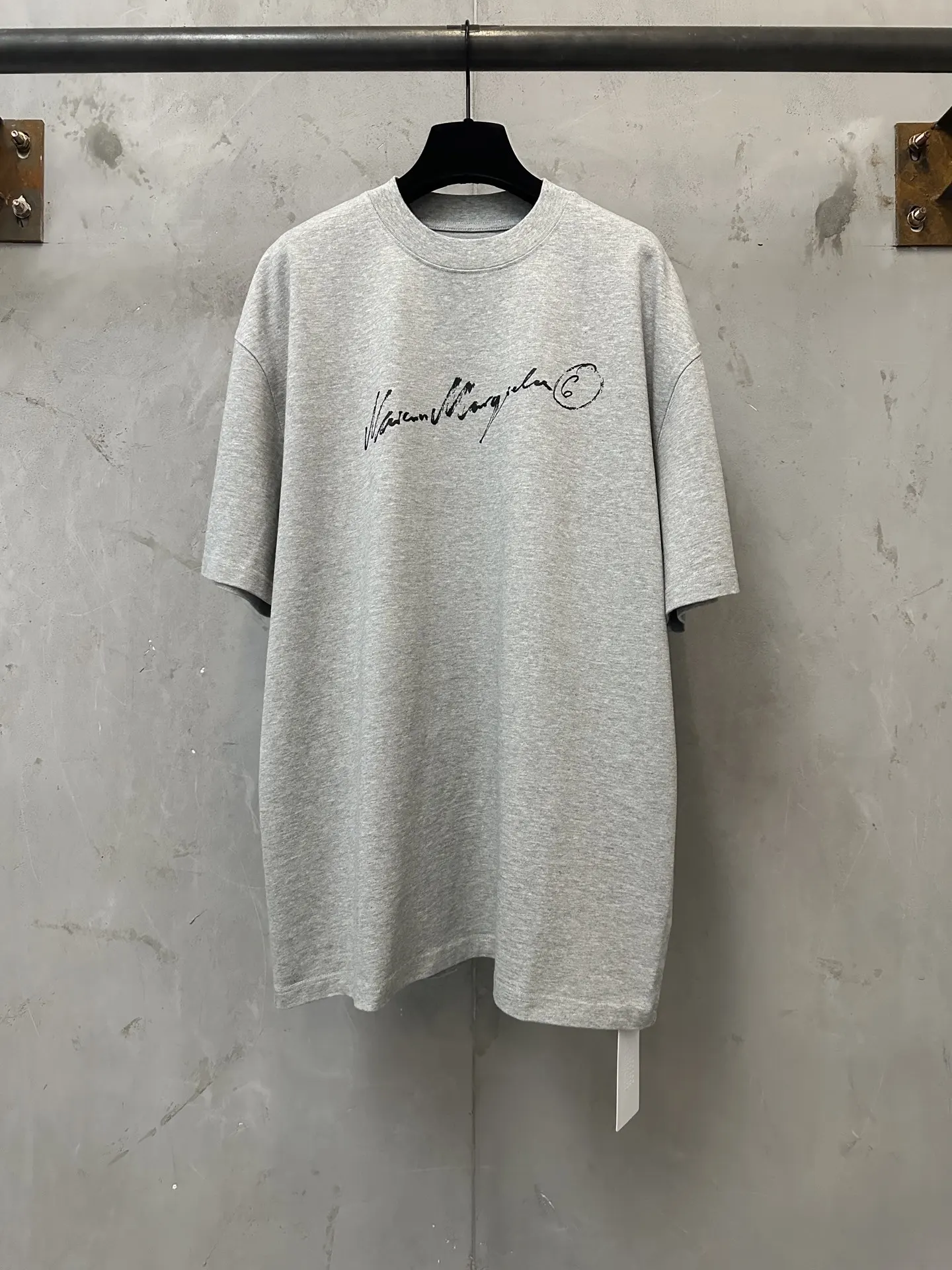 MM6 Handwritten Logo Heavyweight Cotton T-Shirt D19011582