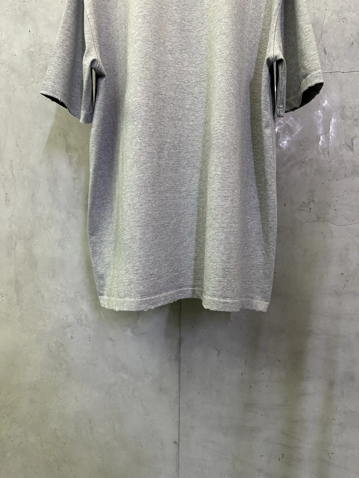 Dior Montaigne Logo Heavyweight Cotton T-Shirt D19011621 — view 6