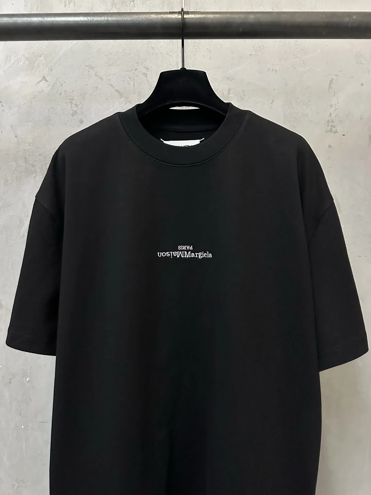 MM6 Maison Margiela Logo Embroidered Heavyweight T-Shirt D19011572 — view 3
