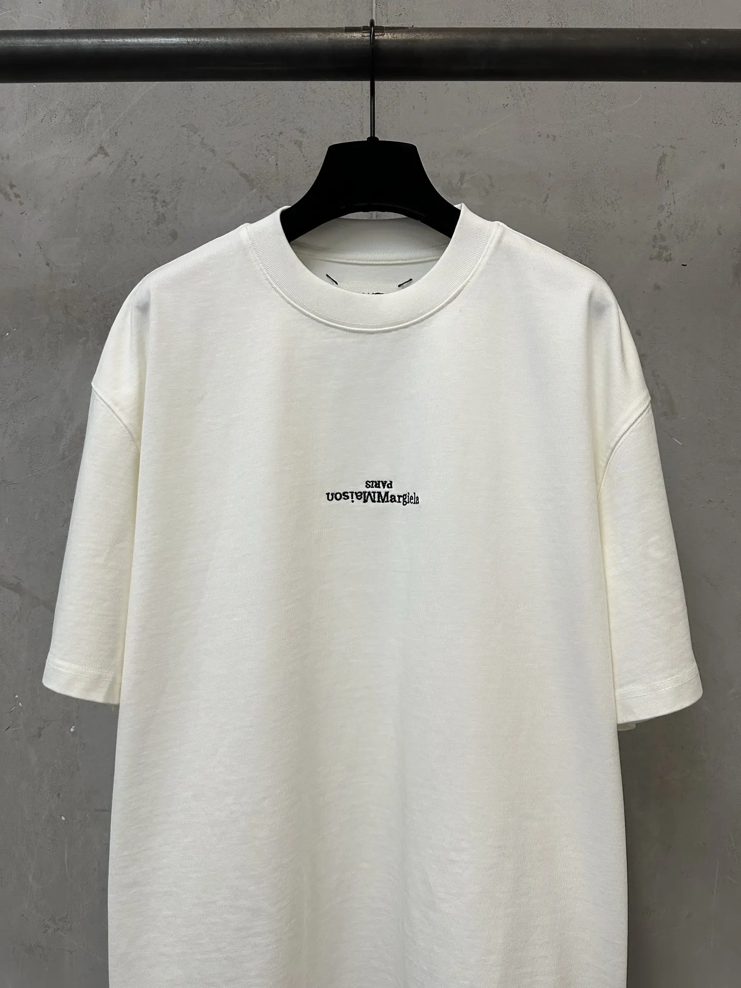 MM6 Maison Margiela Logo Embroidered Heavyweight T-Shirt D19011571 — view 3