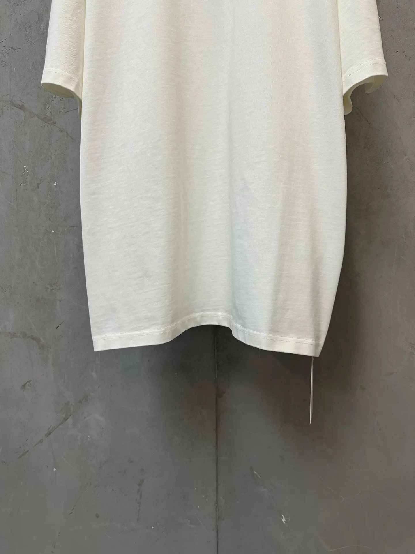 MM6 Maison Margiela Logo Embroidered Heavyweight T-Shirt D19011571 — view 4