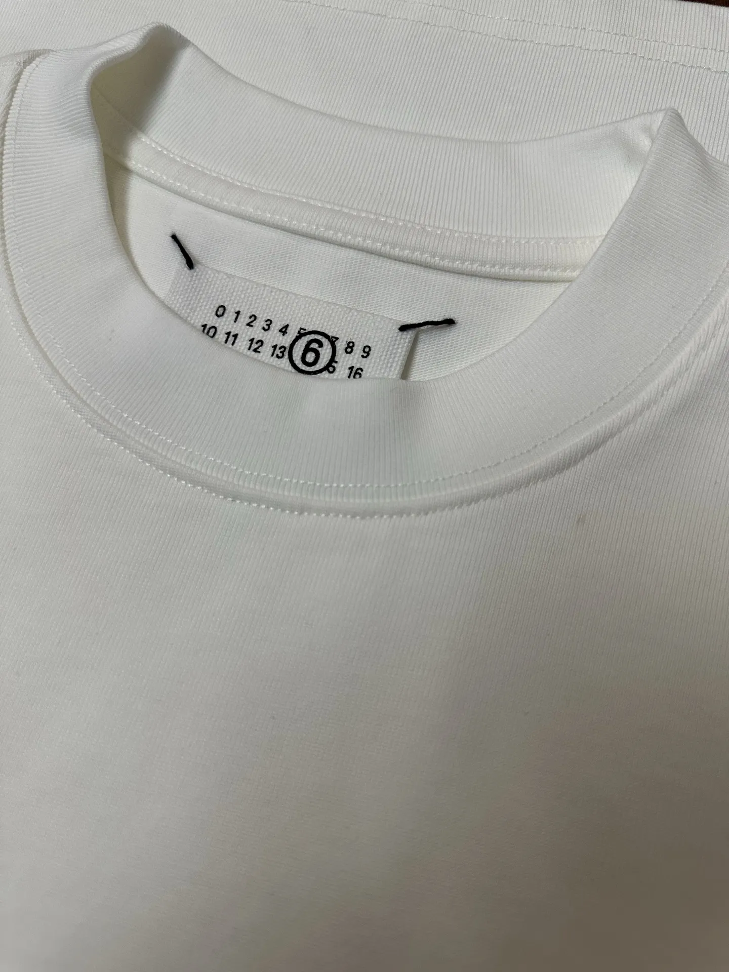 MM6 Maison Margiela Logo Embroidered Heavyweight T-Shirt D19011571 — view 6